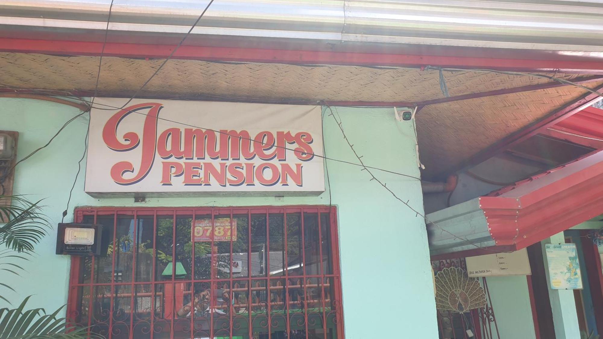 Lodge Jammer's *