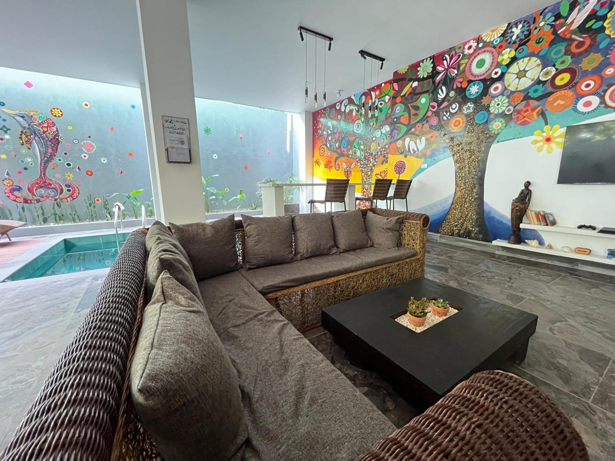 Serene Icaro In Downtown With Cliff View Villa *