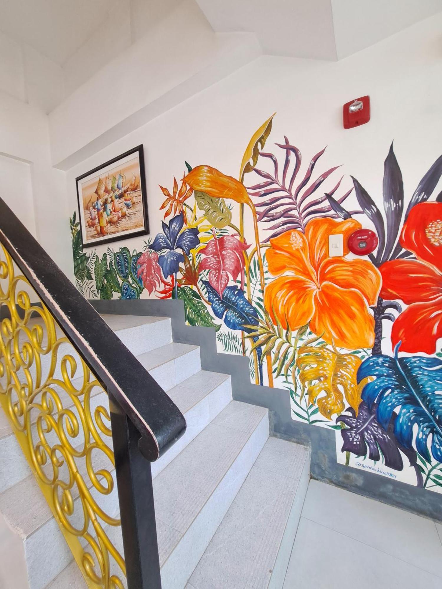Virginia Hotel El Nido