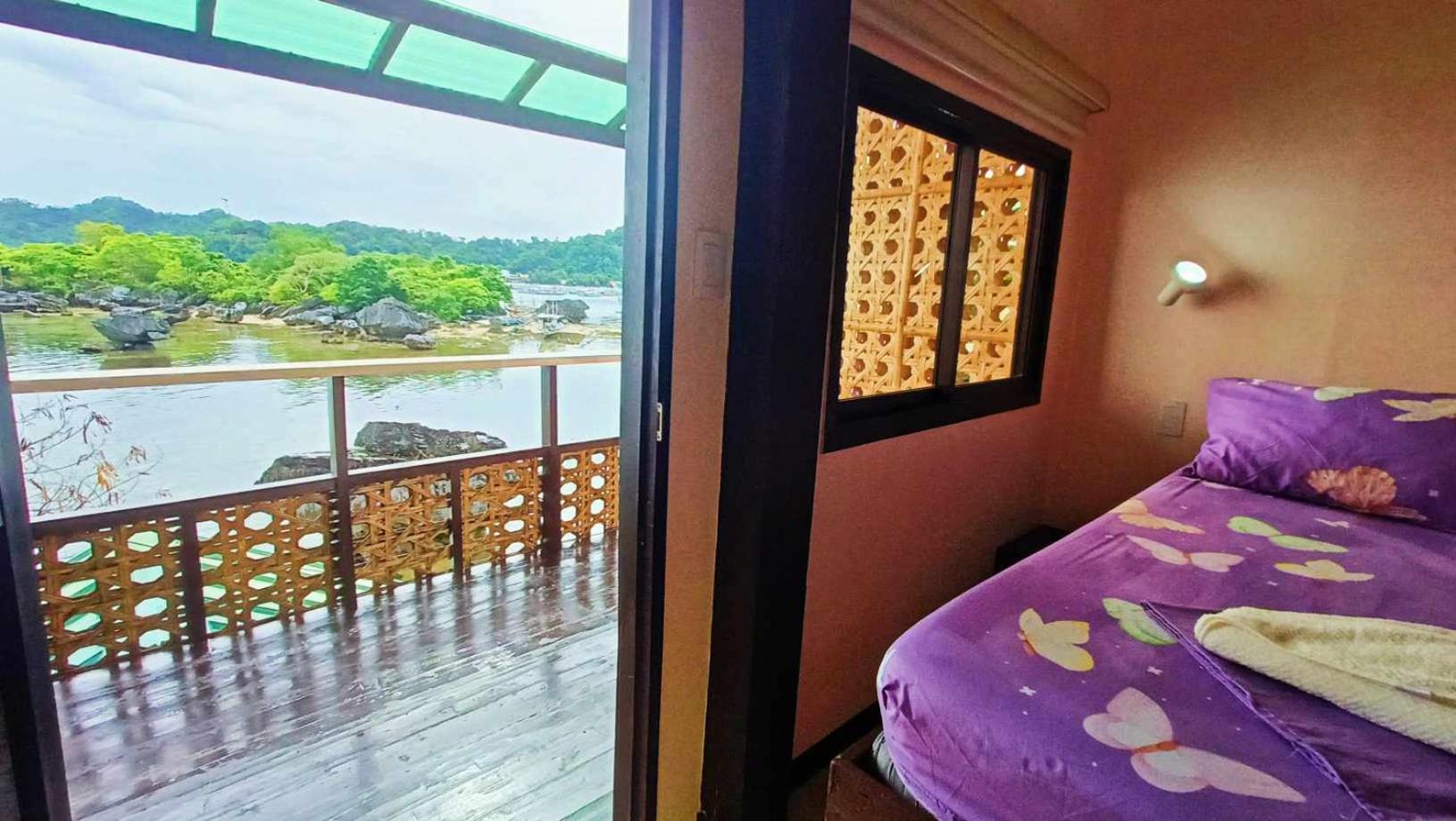 Guest house El Gordo's Seaside Adventure 2*