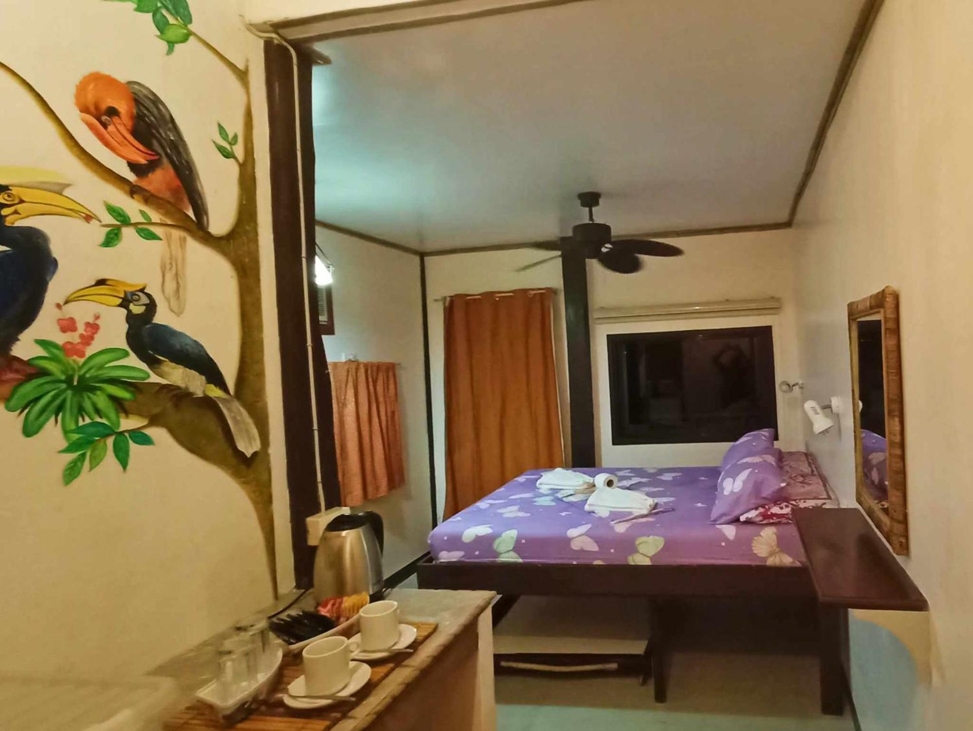 Guest house El Gordo's Seaside Adventure 2*