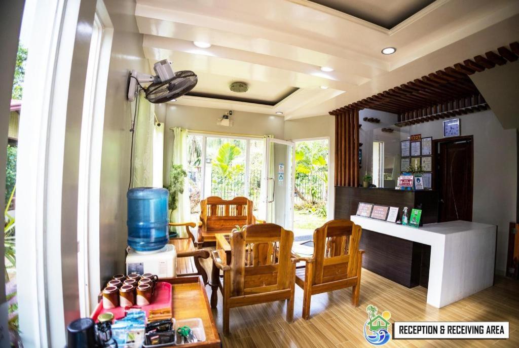 Nay Aster Bed & Breakfast 2*