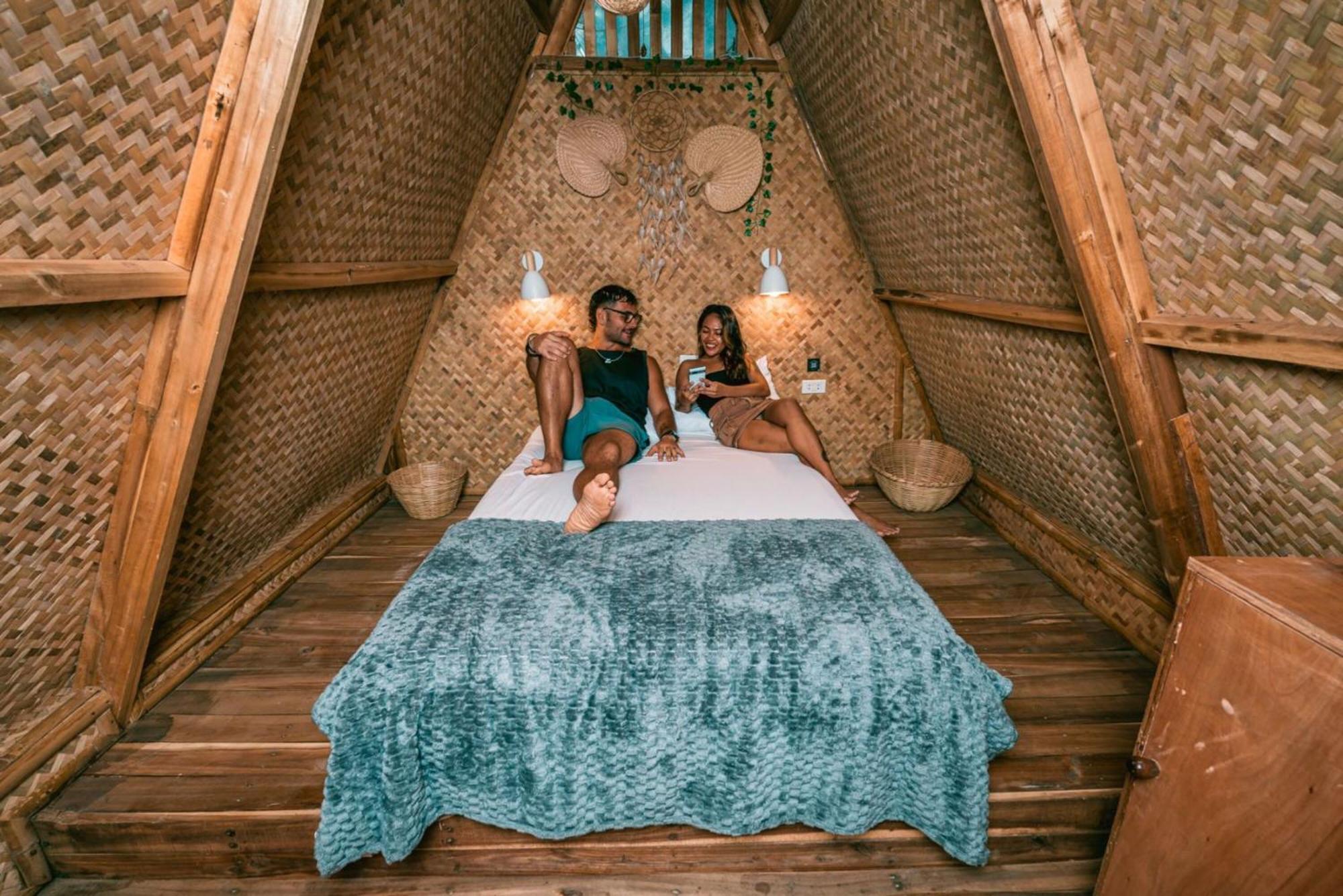 Mad Monkey Nacpan (adults Only) * El Nido