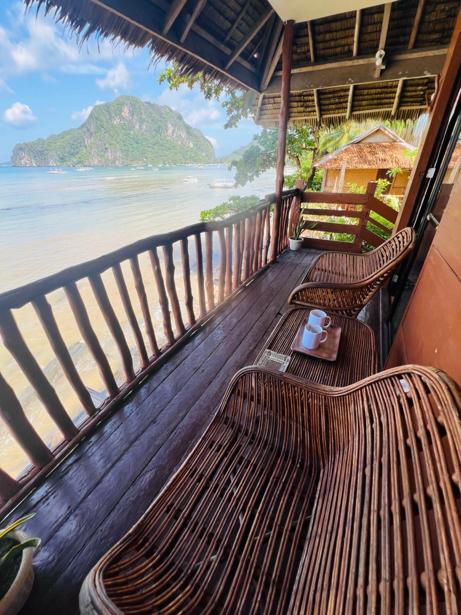 Hut Sunset View Guest house