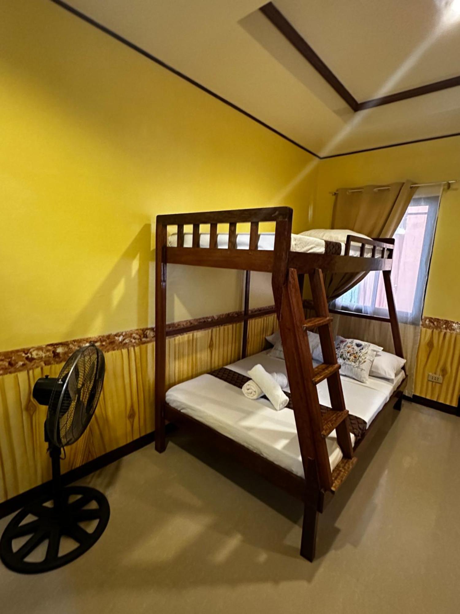 Fabregas Guest house El Nido