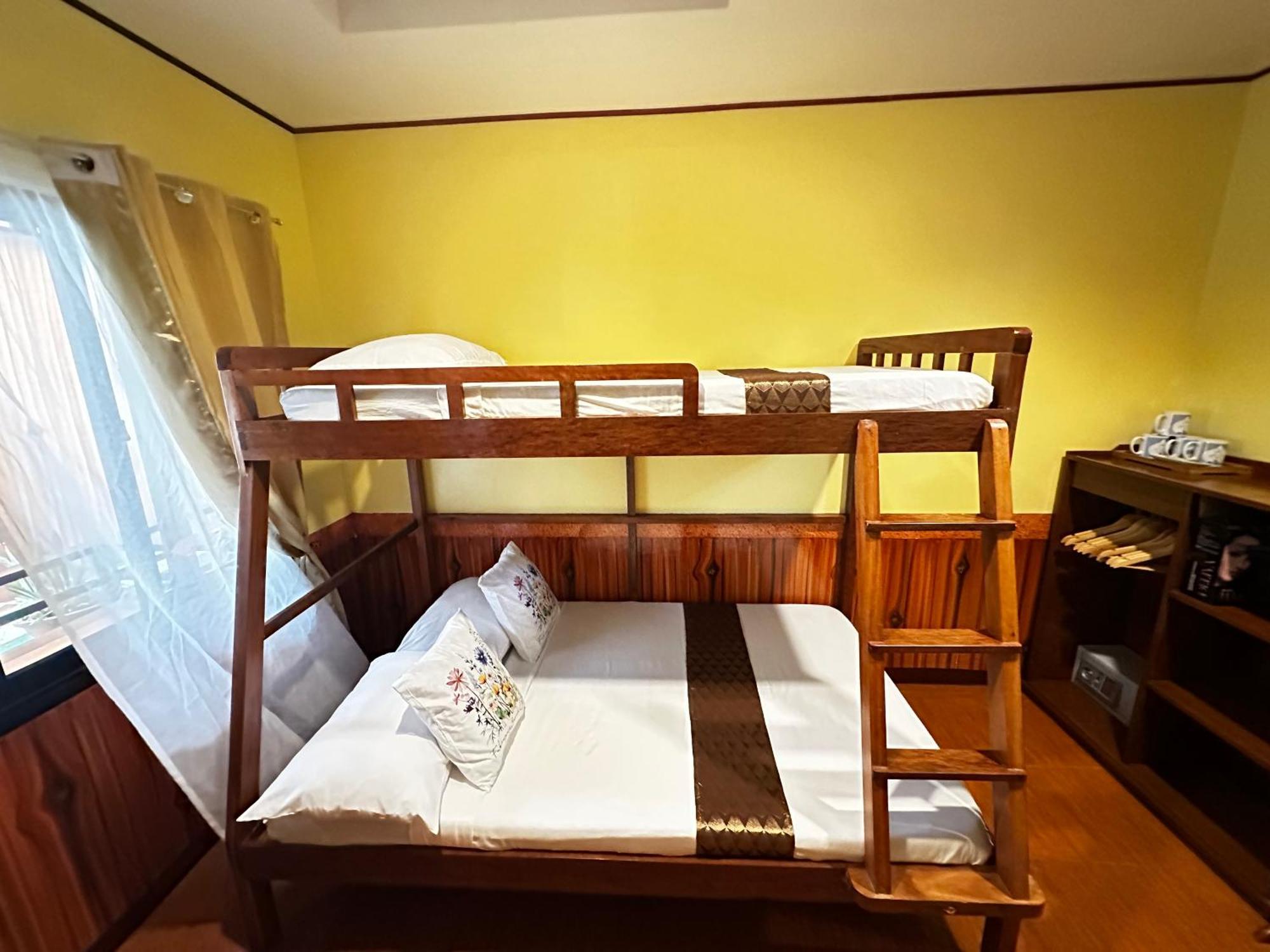 Fabregas Guest house *