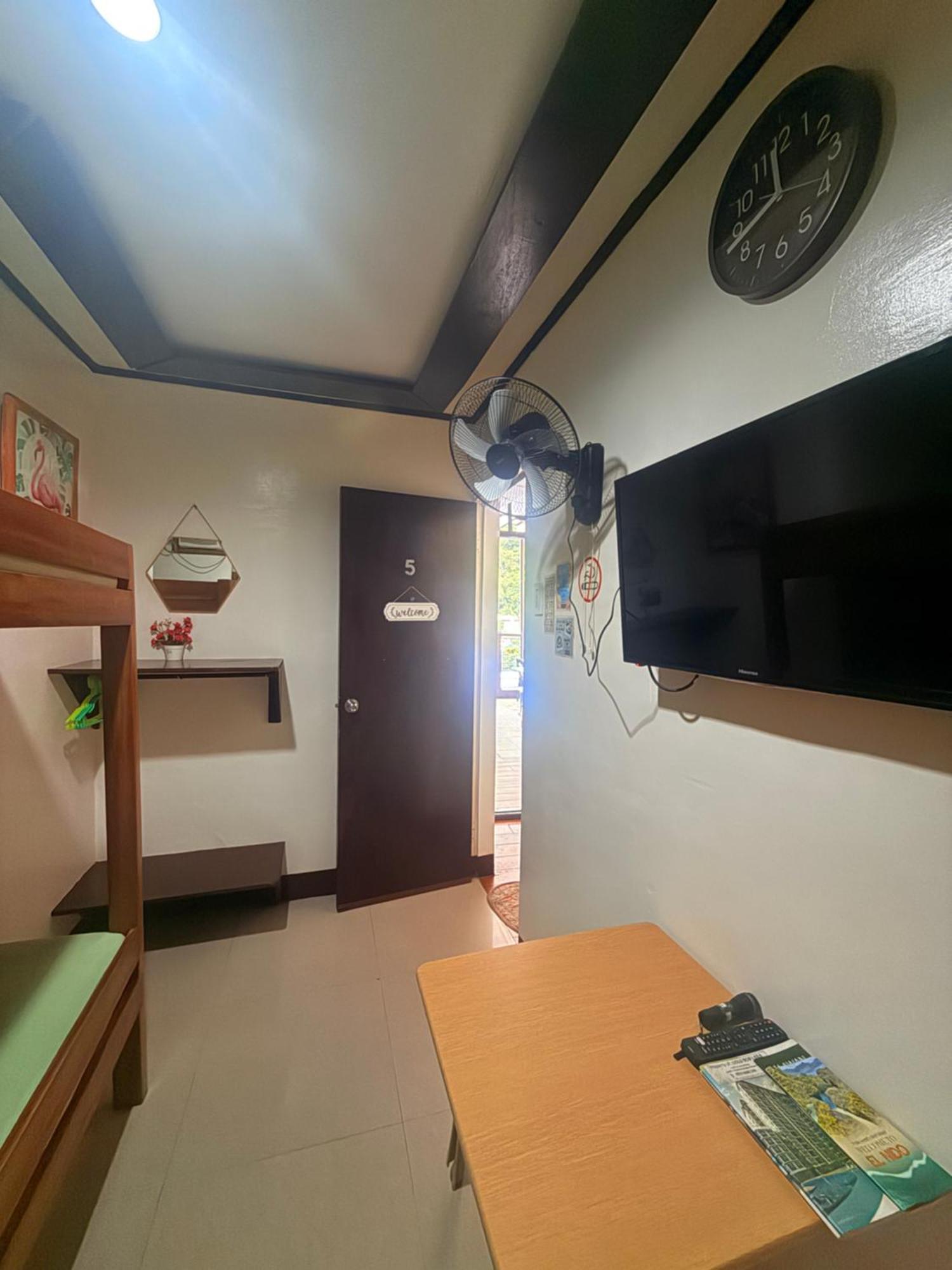 Lolo Bob's Bed & Breakfast 3*