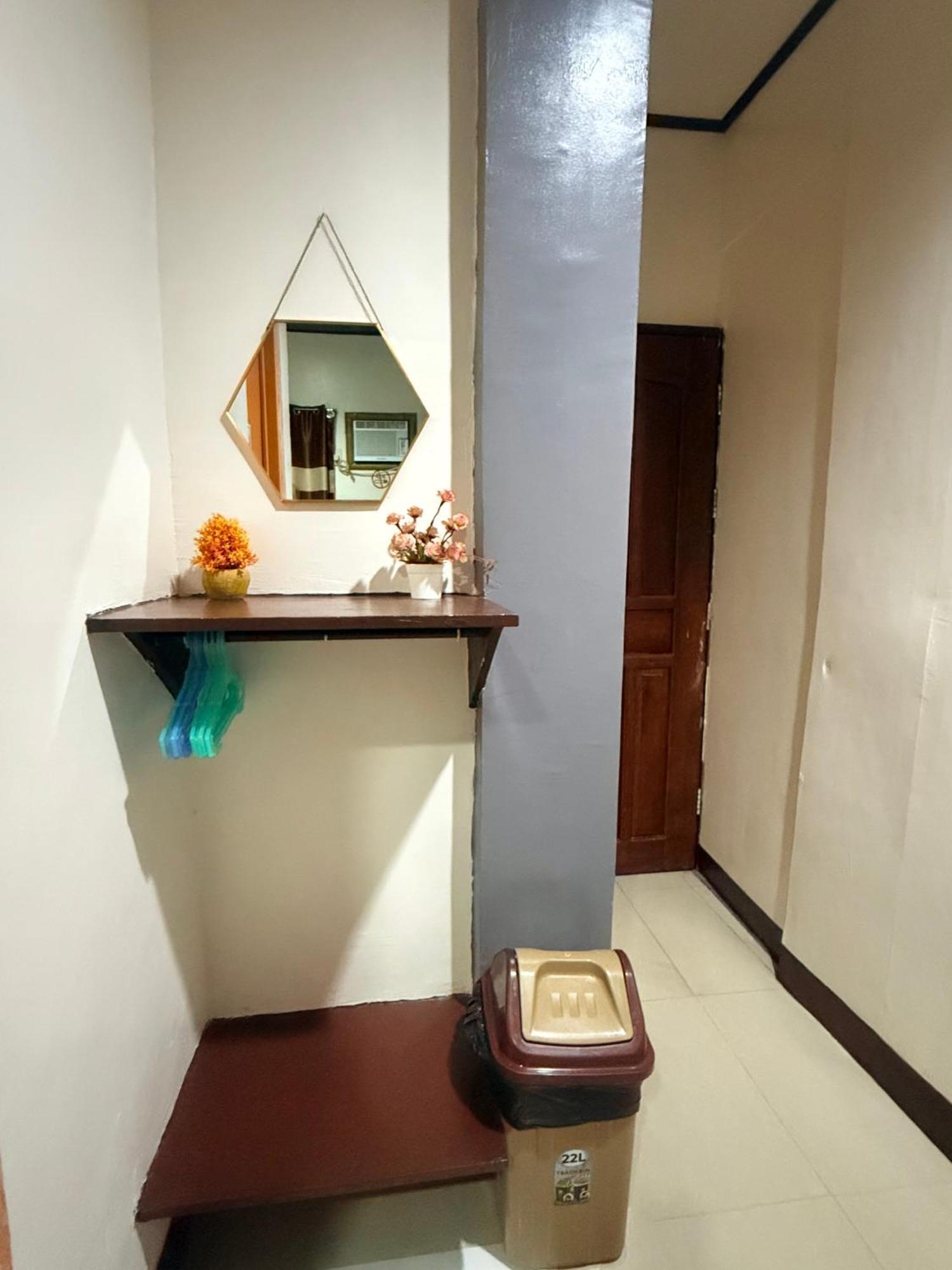 Lolo Bob's Bed & Breakfast 3*