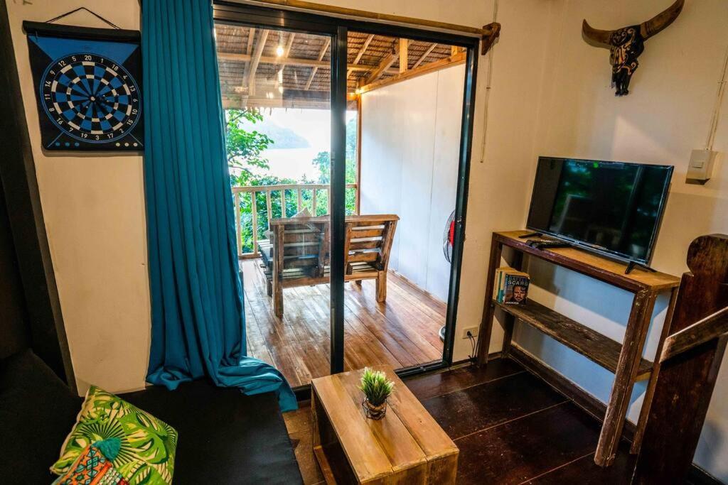 Bayview With Balcony El Nido