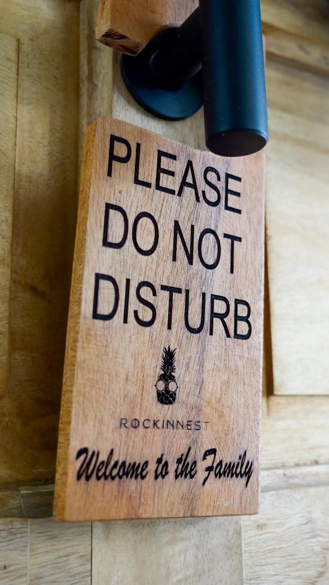 Rockinnest Hotel *