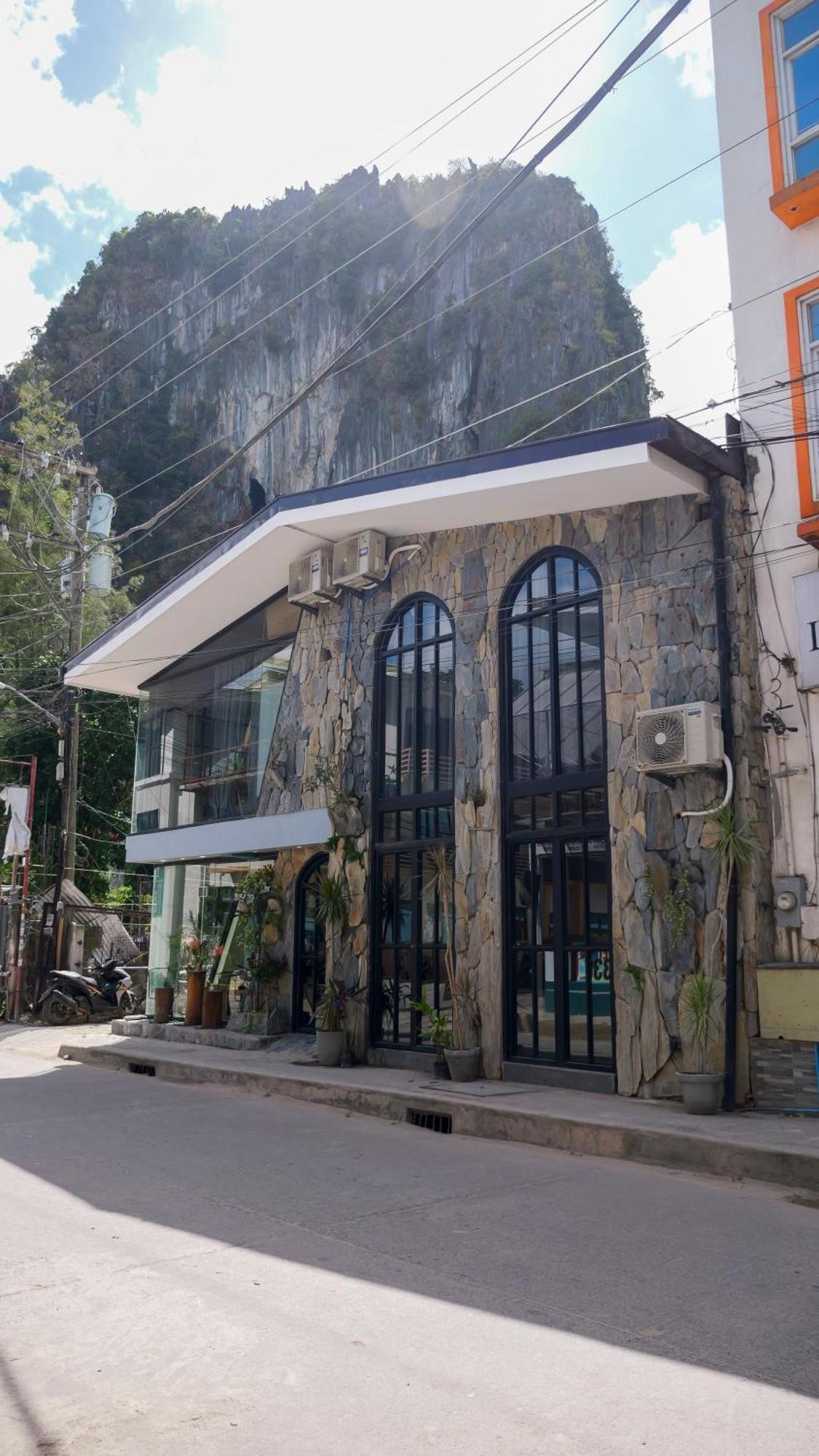 Rockinnest Hotel El Nido