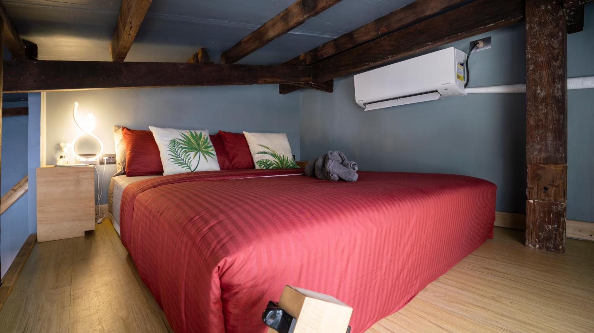 Rockinnest Hotel *