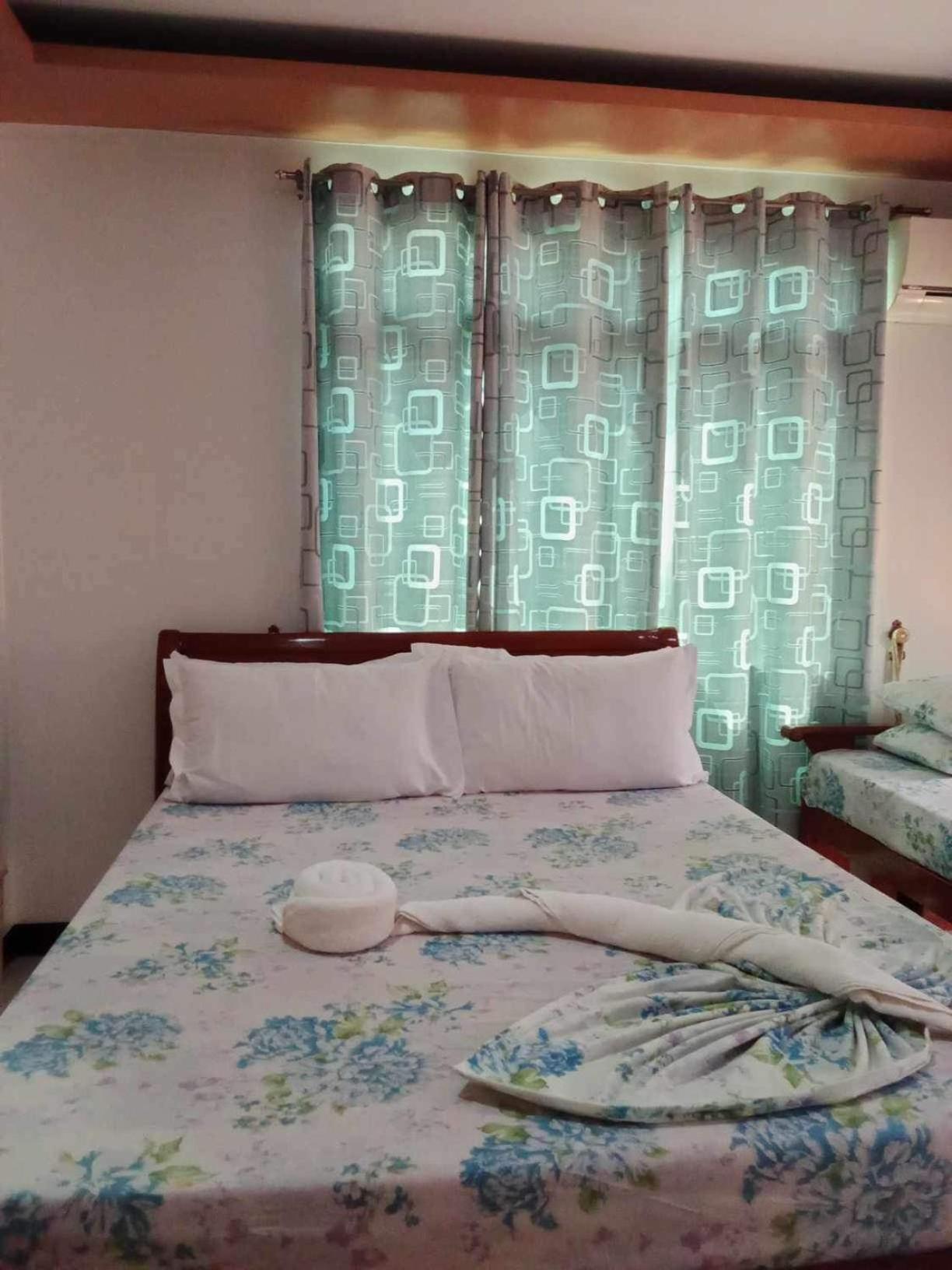 Buena's Haven Travelodge 2*