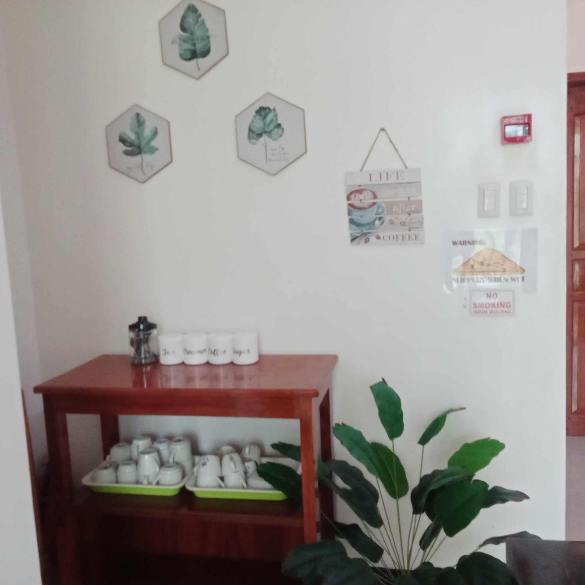 Buena's Haven Travelodge Guest house 2*