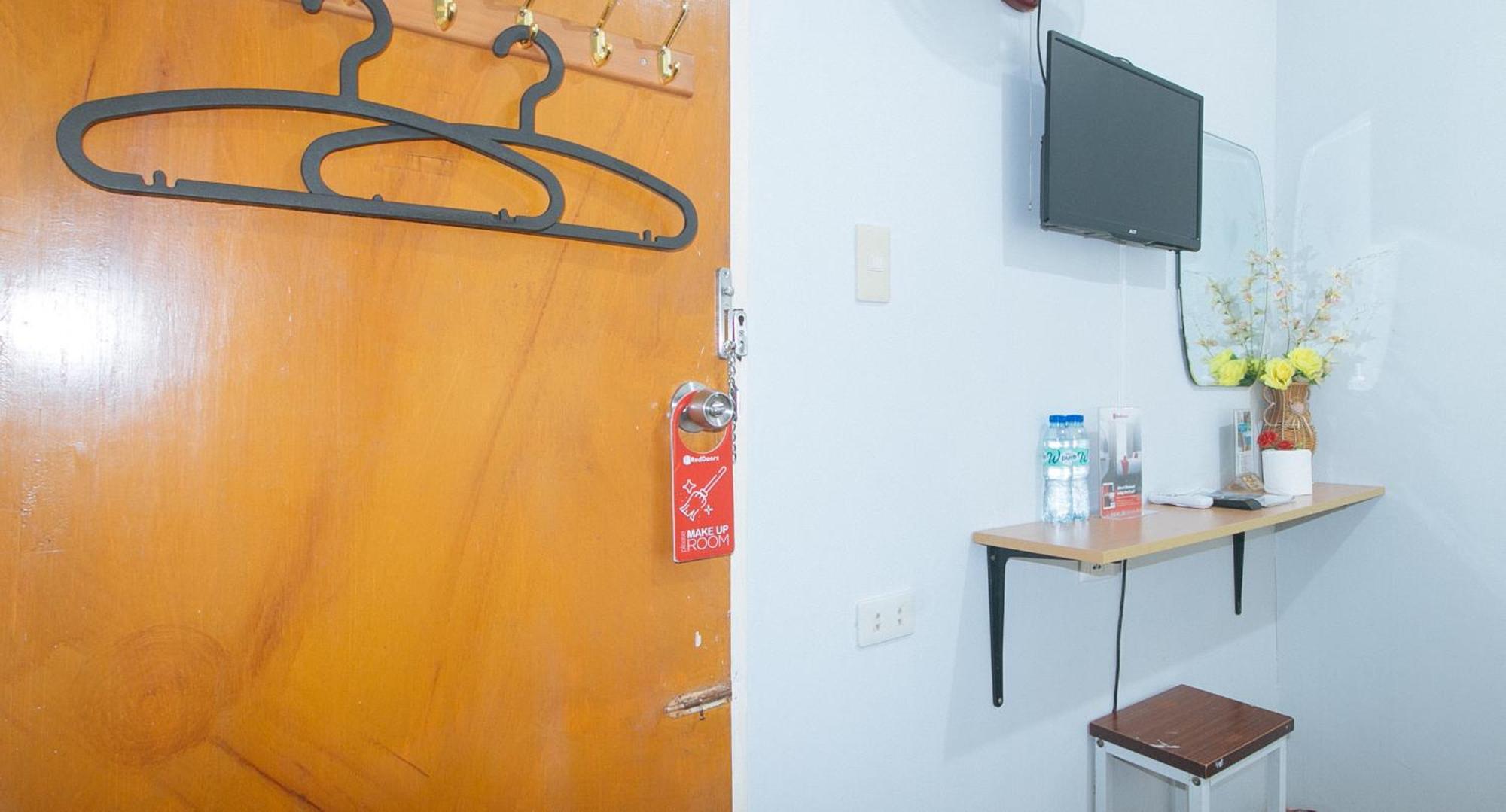 Hostel Reddoorz At Bunakidz Lodge El Nido Palawan