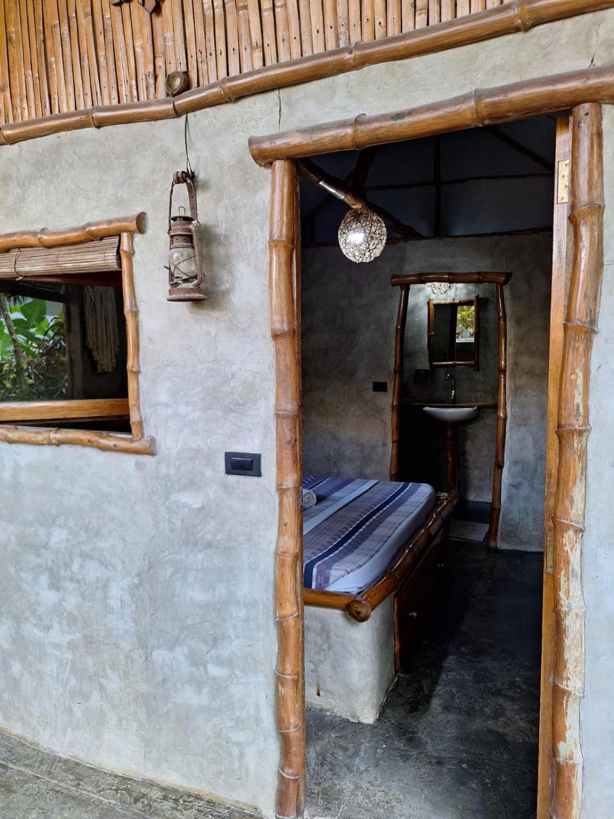 Yucca Apartment