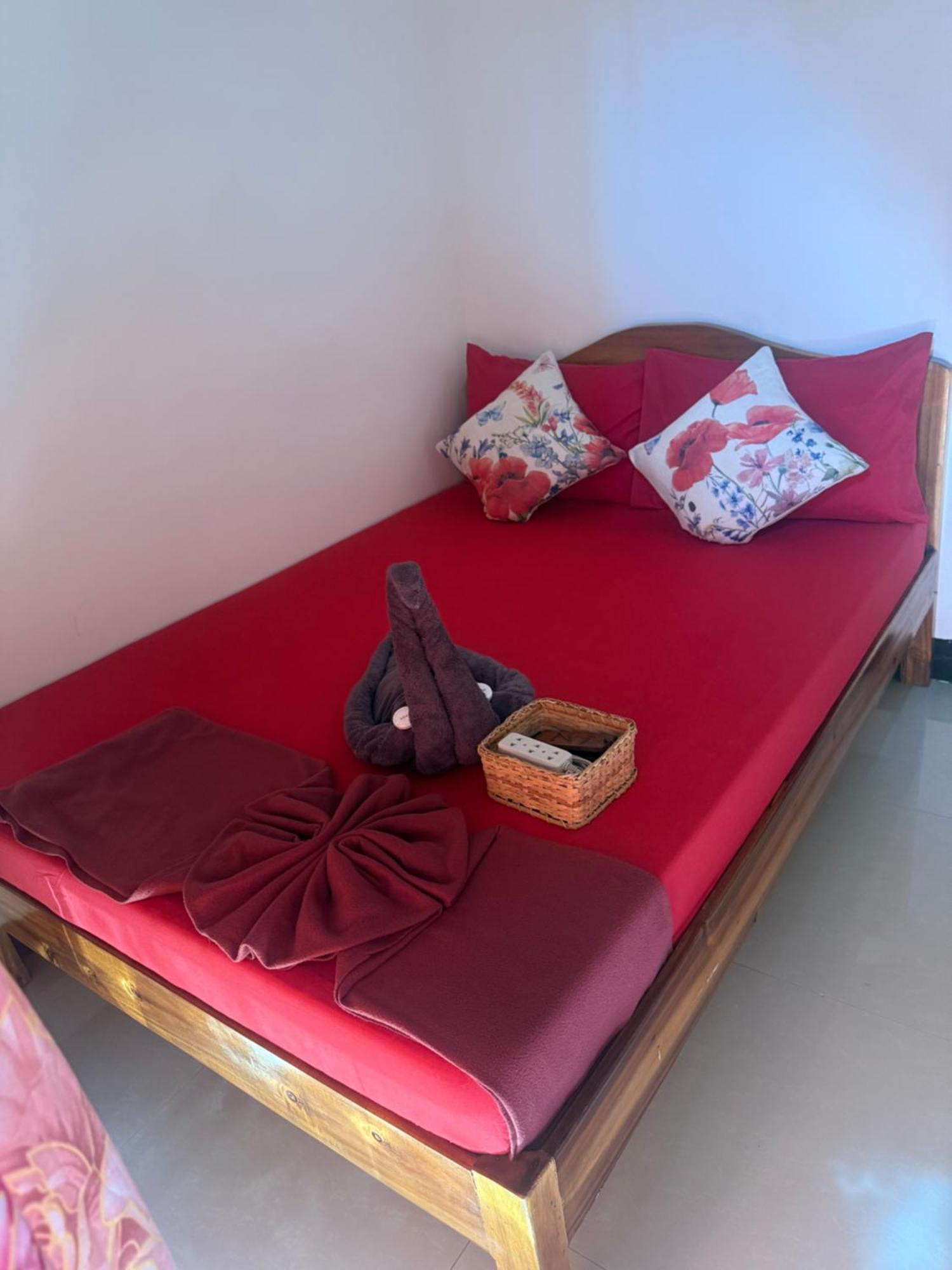 Lolo Bob's Bed & Breakfast