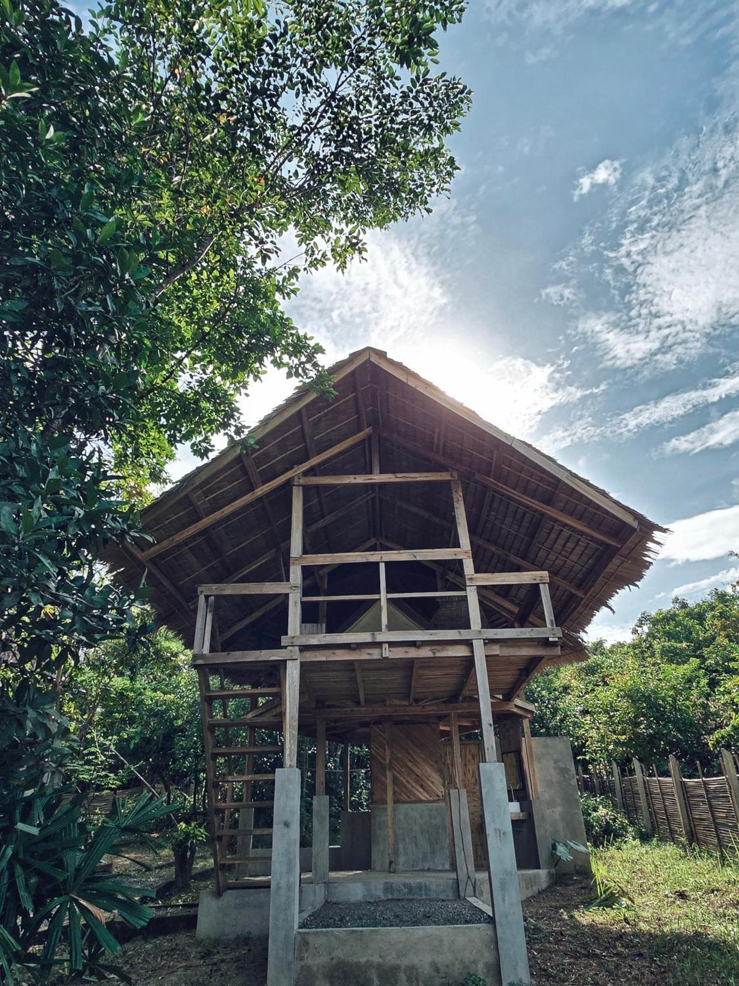 Glamping De Nacpan 2*