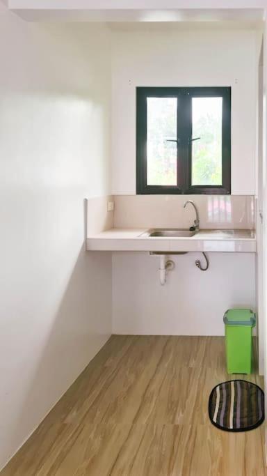 Coconut Apartment *