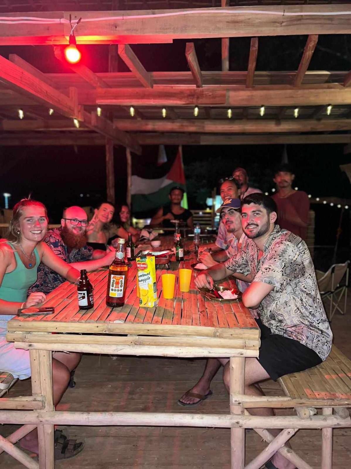 Hostel Oia - El Nido