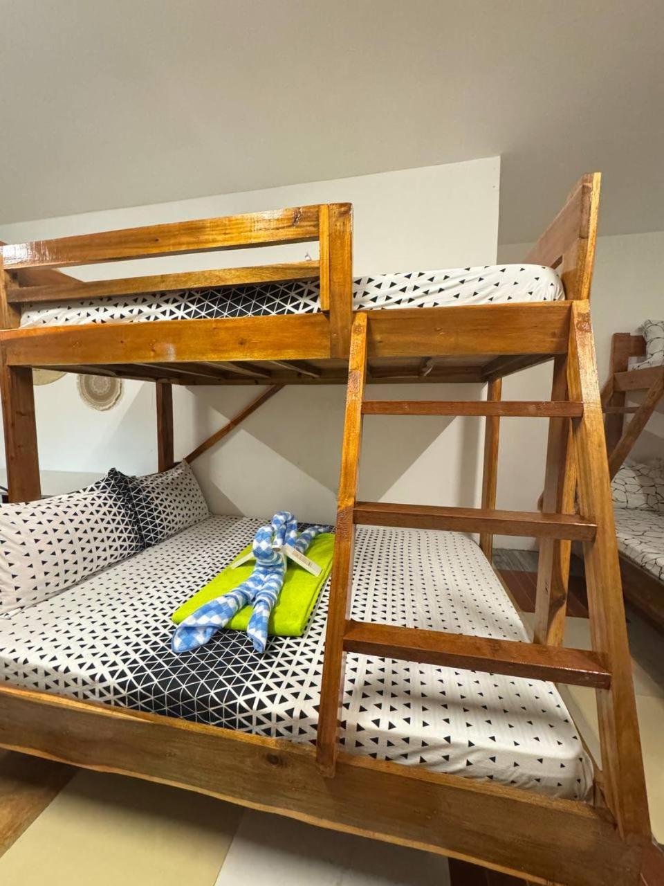 Aquaholik Bunk Bed *