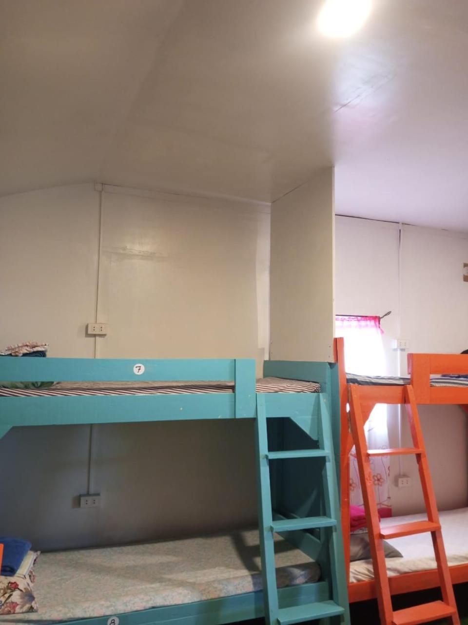 Budget Bed Sunvalley El Nido