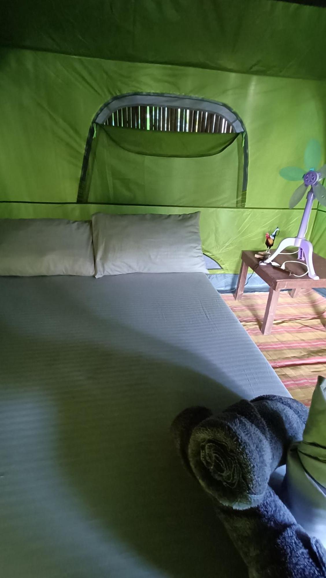 Tony's Country Glamping With With Private Wash