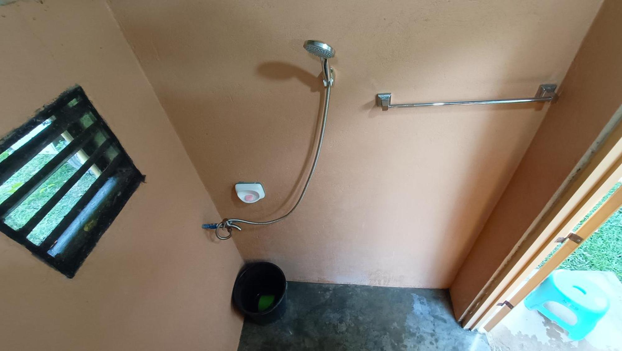 Tony's Country Glamping With With Private Wash