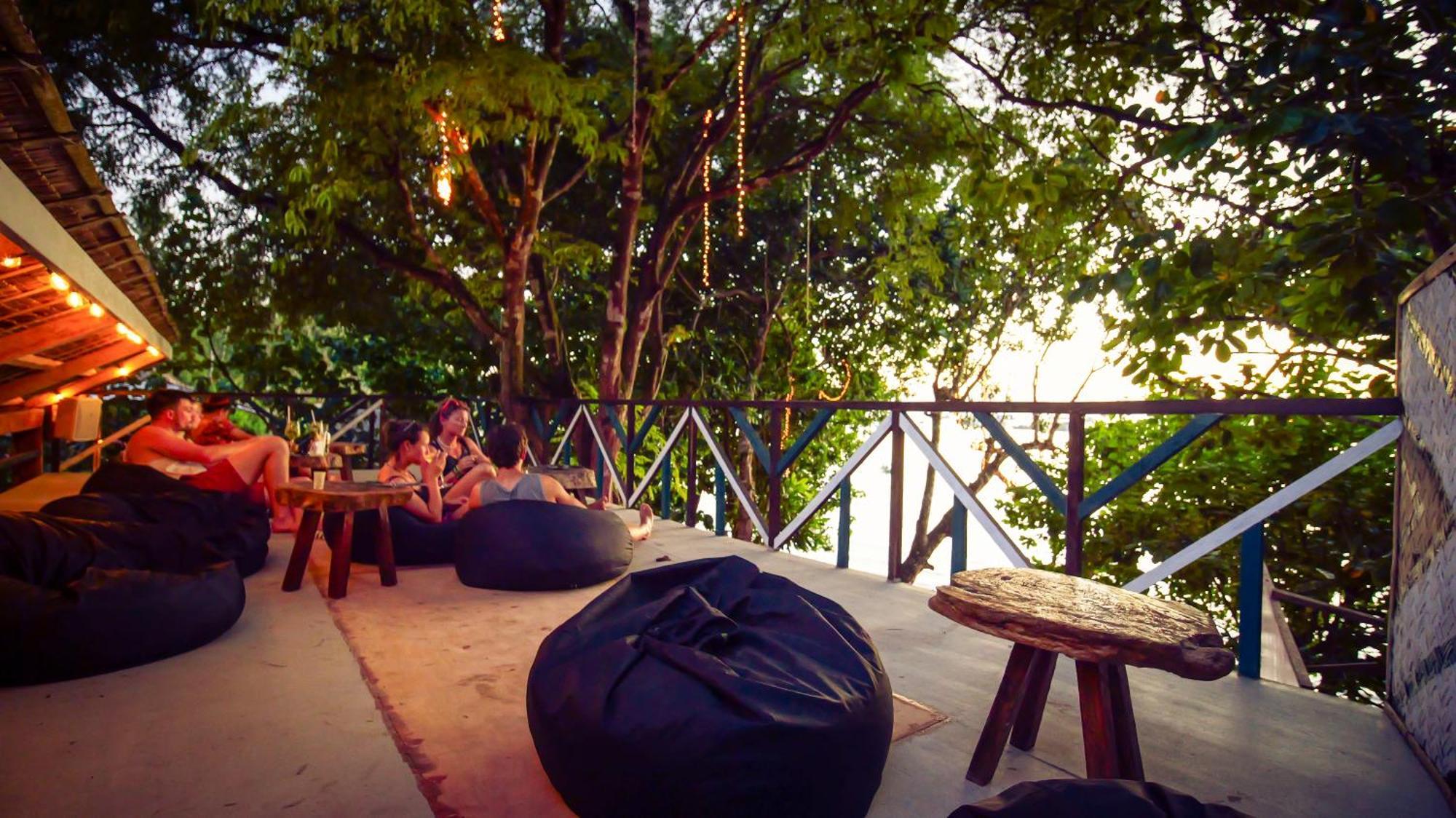 Ostello Sip Sunset And Lounge *