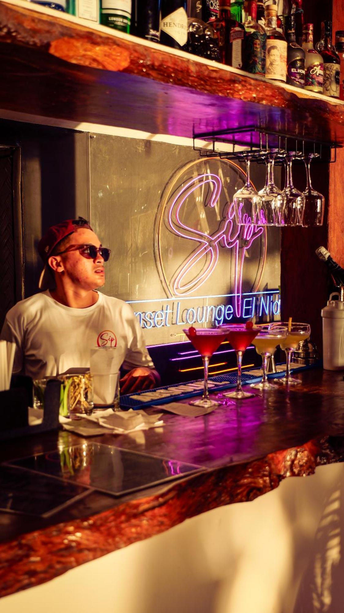 Sip Sunset And Lounge El Nido