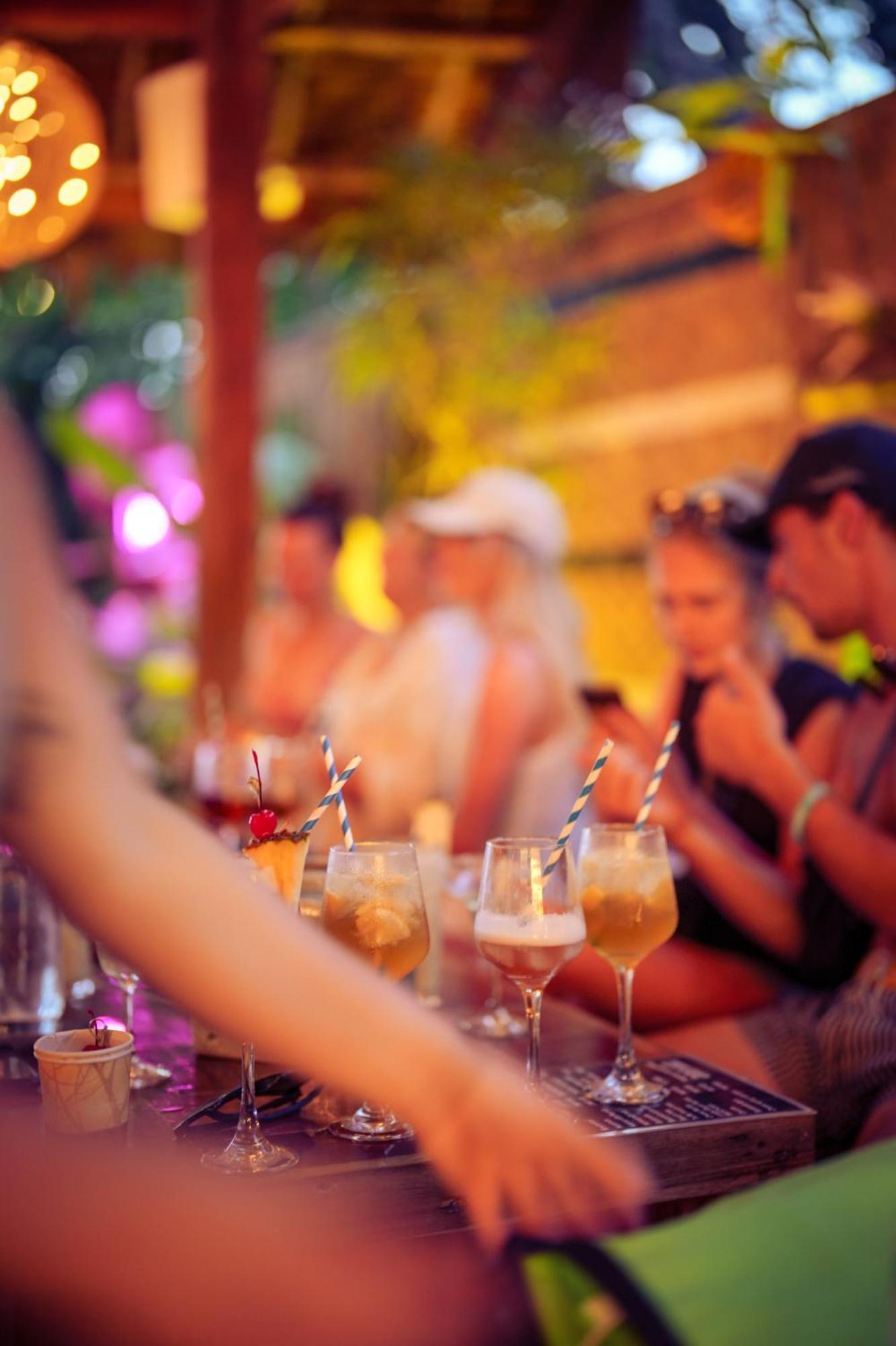 Sip Sunset And Lounge Ostello *
