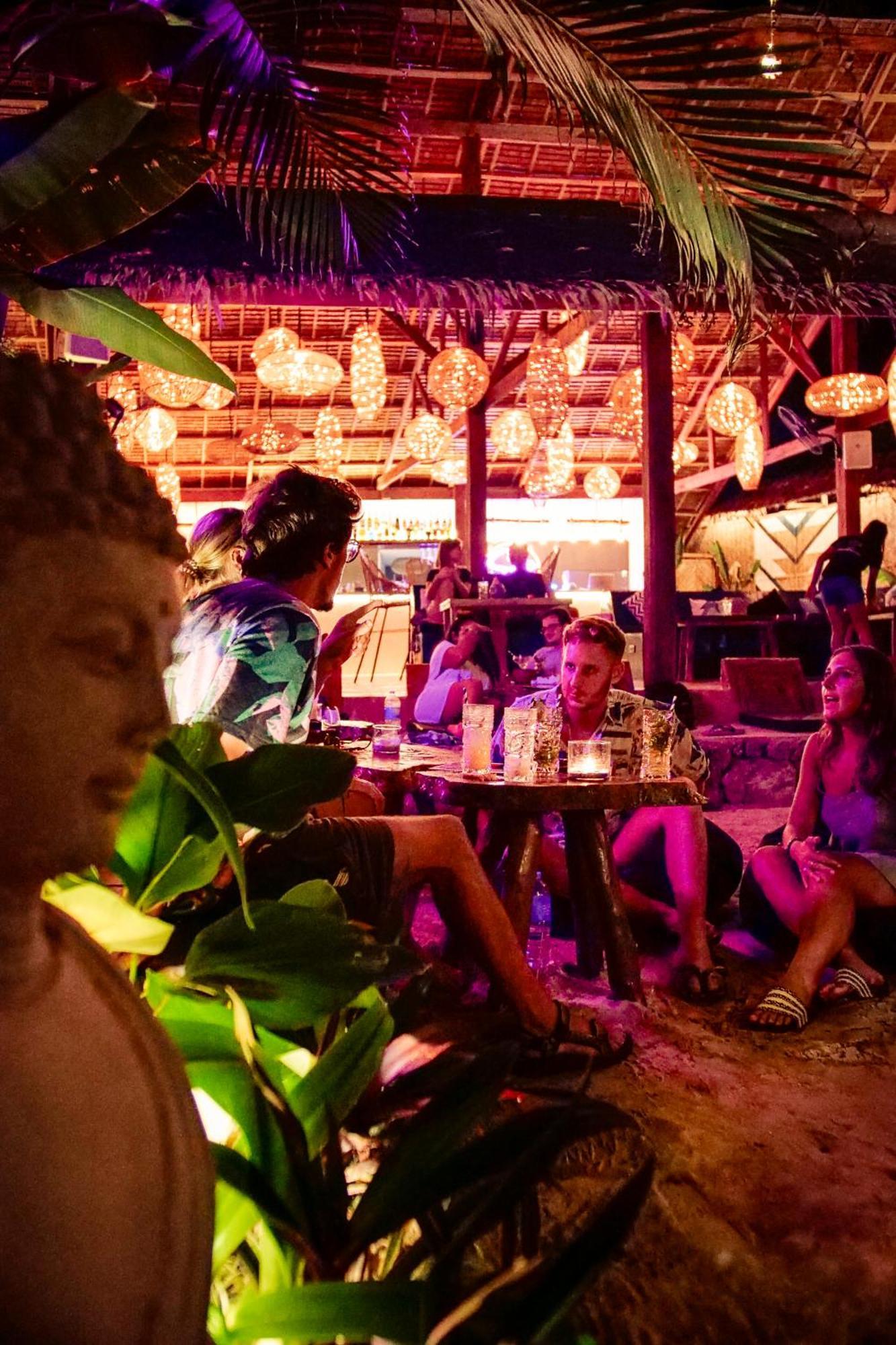 Ostello Sip Sunset And Lounge El Nido