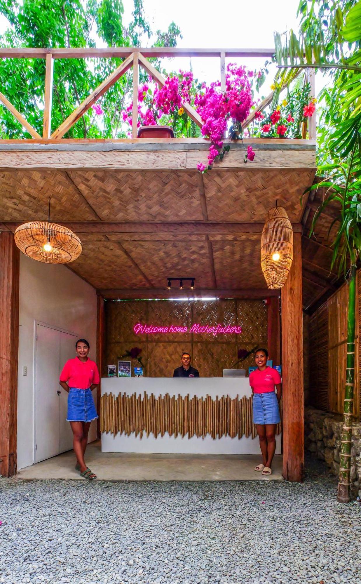 Sip Sunset And Lounge Ostello El Nido