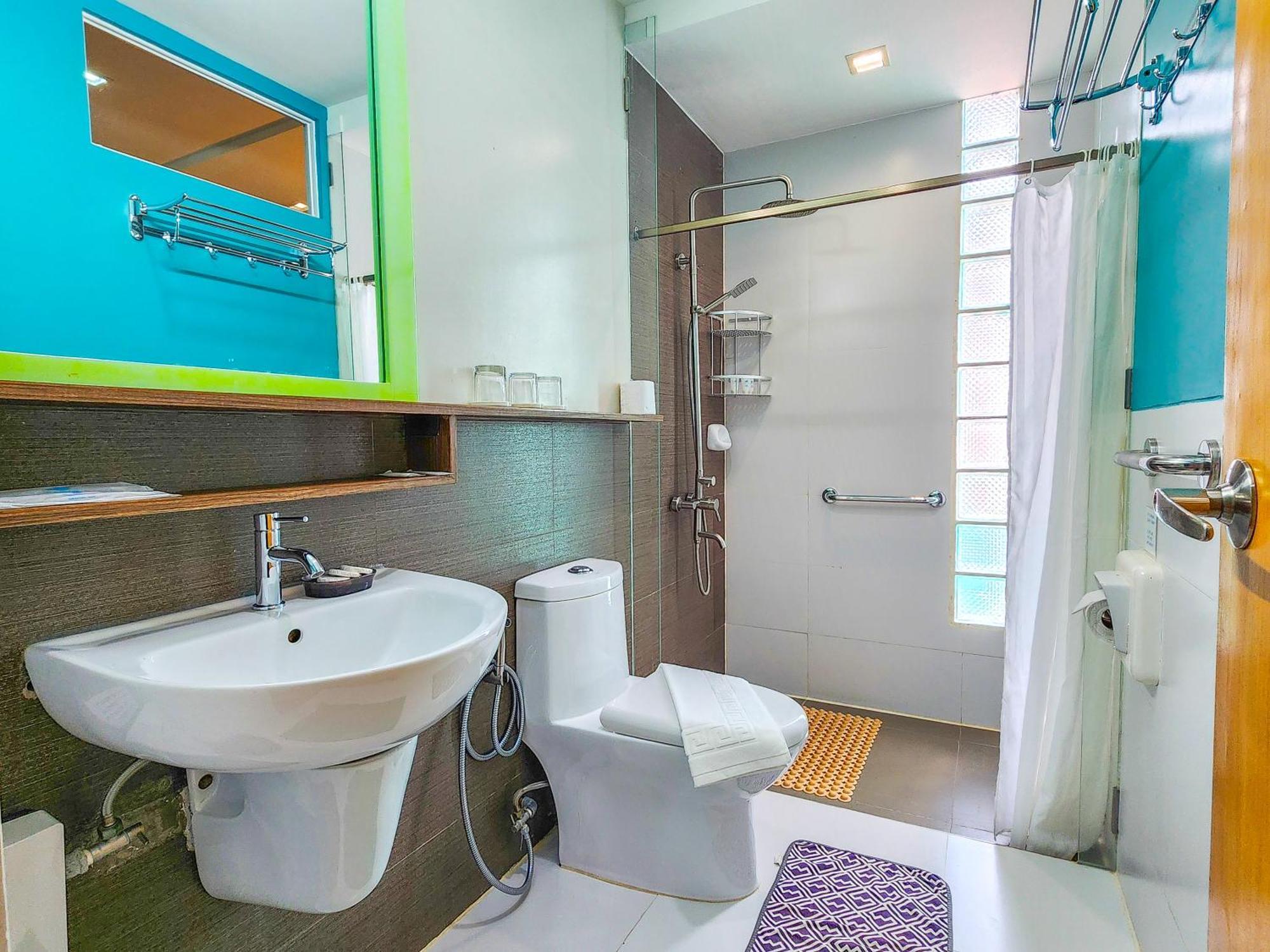 Sea Cocoon Hotel 3*