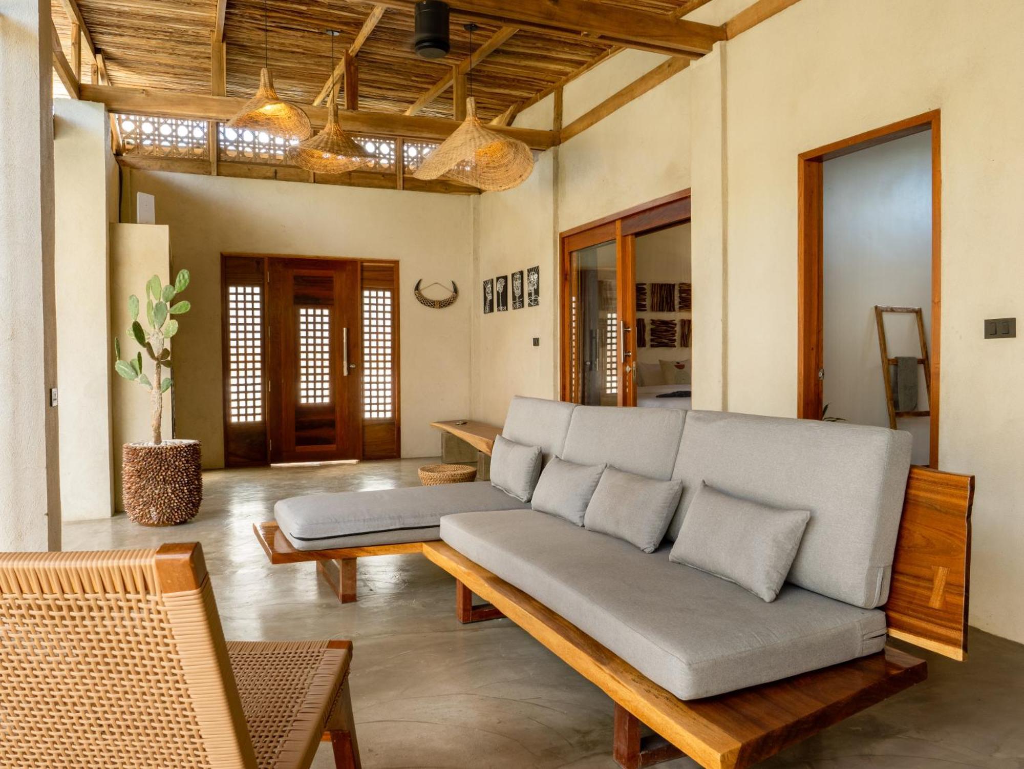 Elegant With Private Pool El Nido