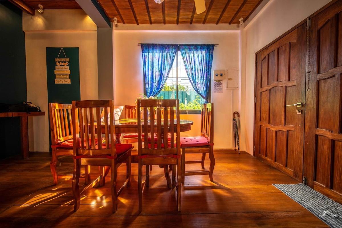Gingerbread House Apartment El Nido