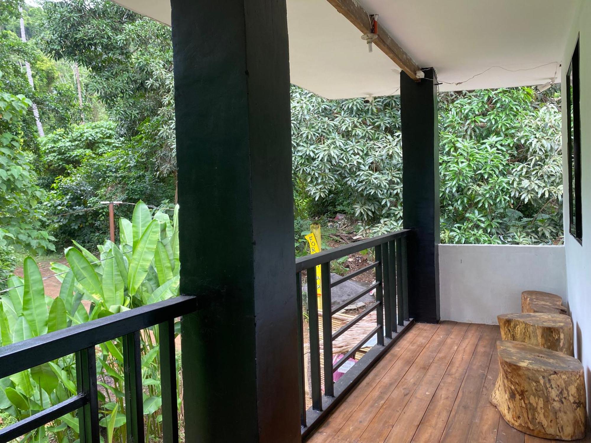 Lodge Paradiso Extension
