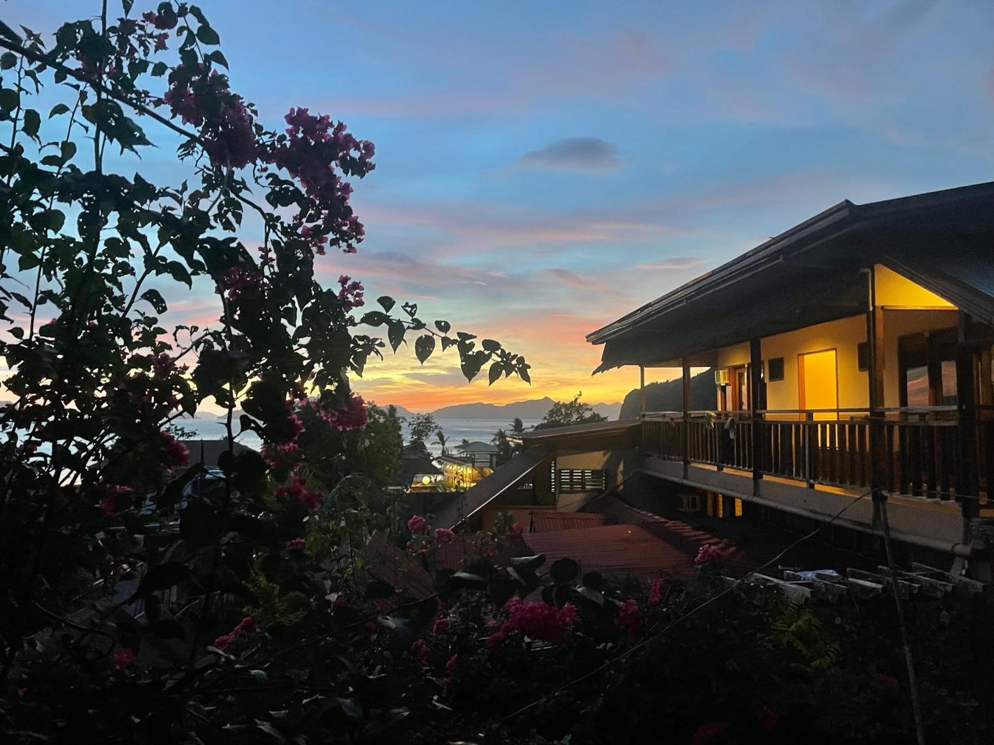 Novie's Tourist Inn El Nido