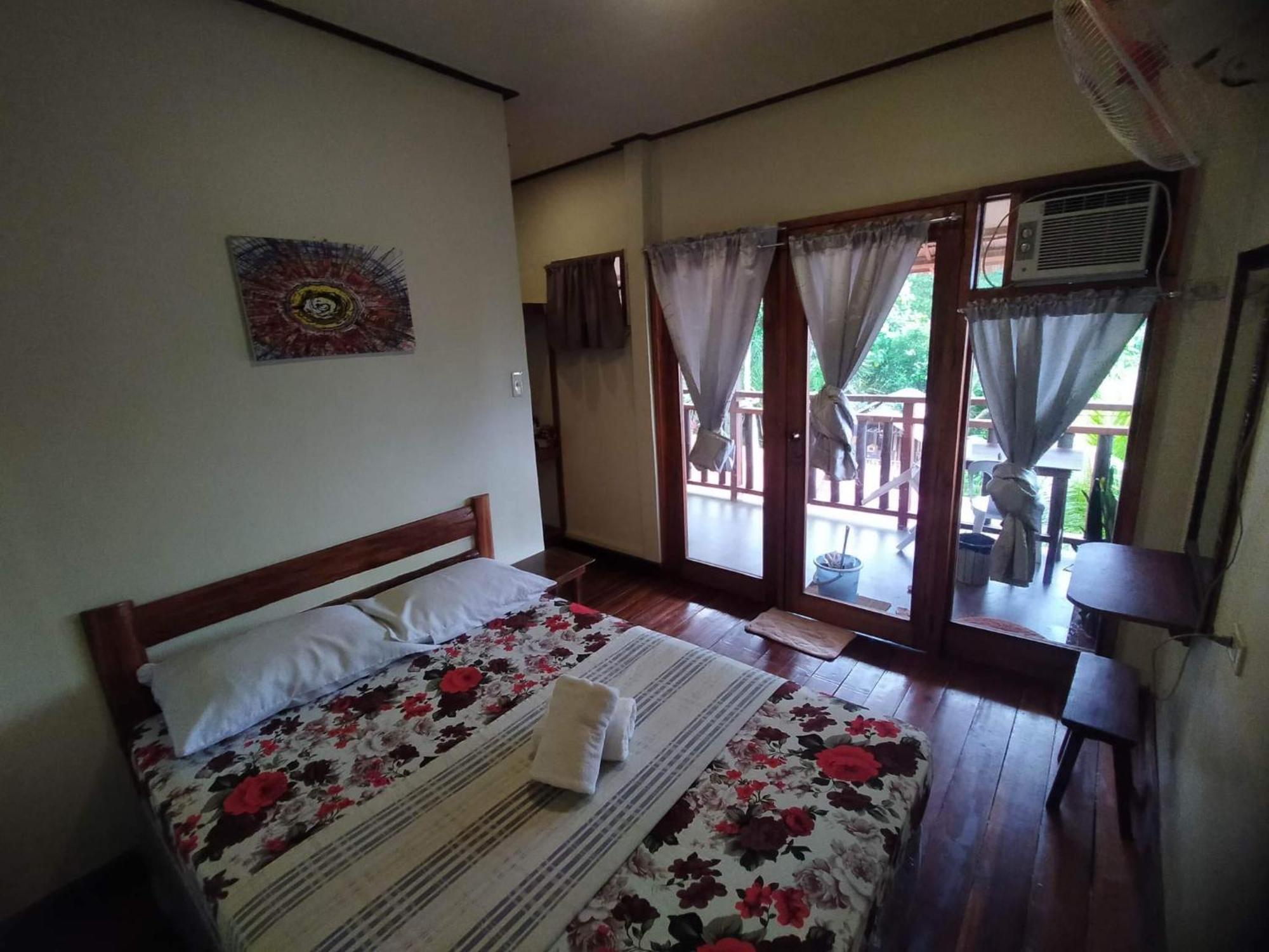 Inn Novie's Tourist El Nido