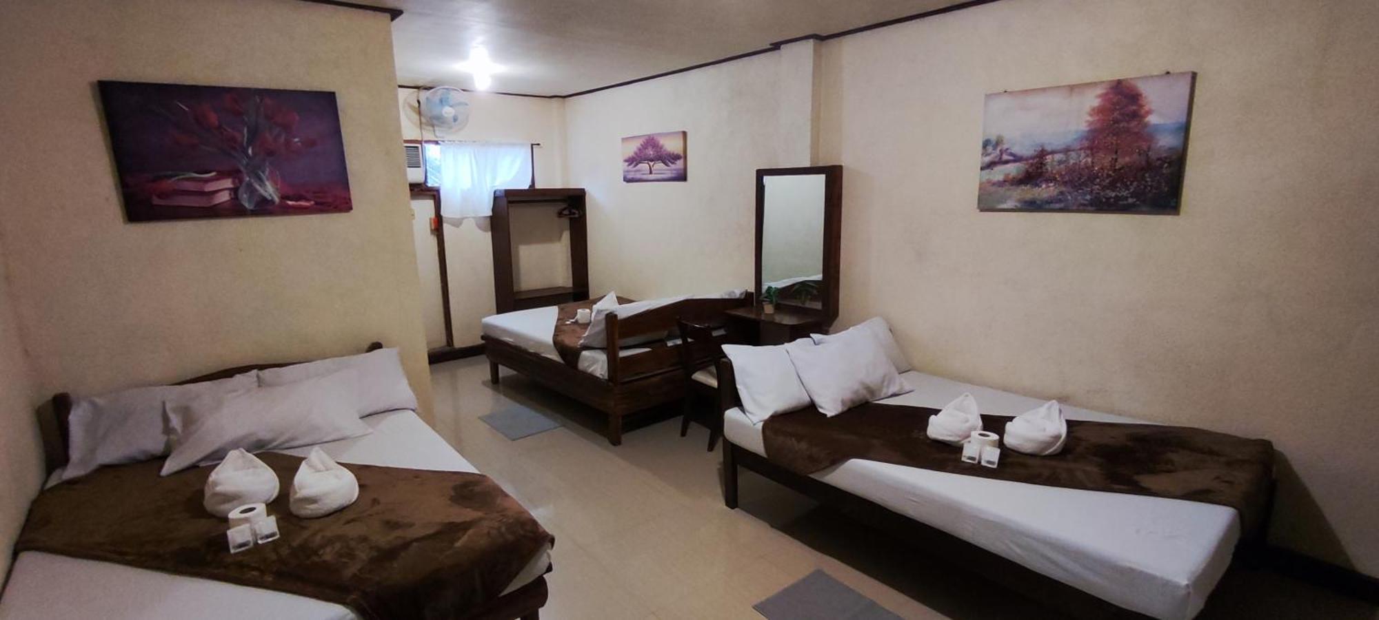 Novie's Tourist Inn El Nido