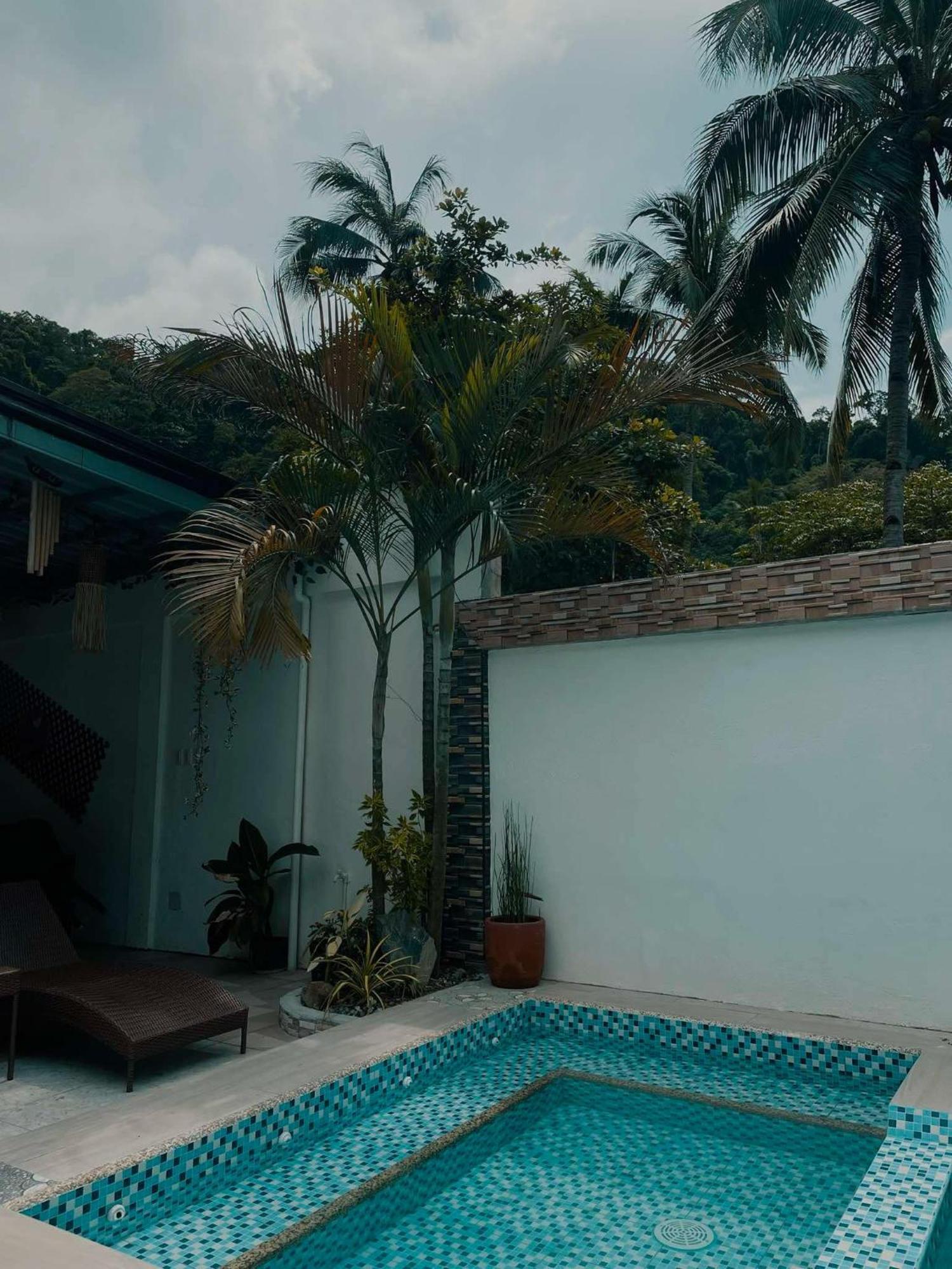 St. John Island View Pensionne 2*
