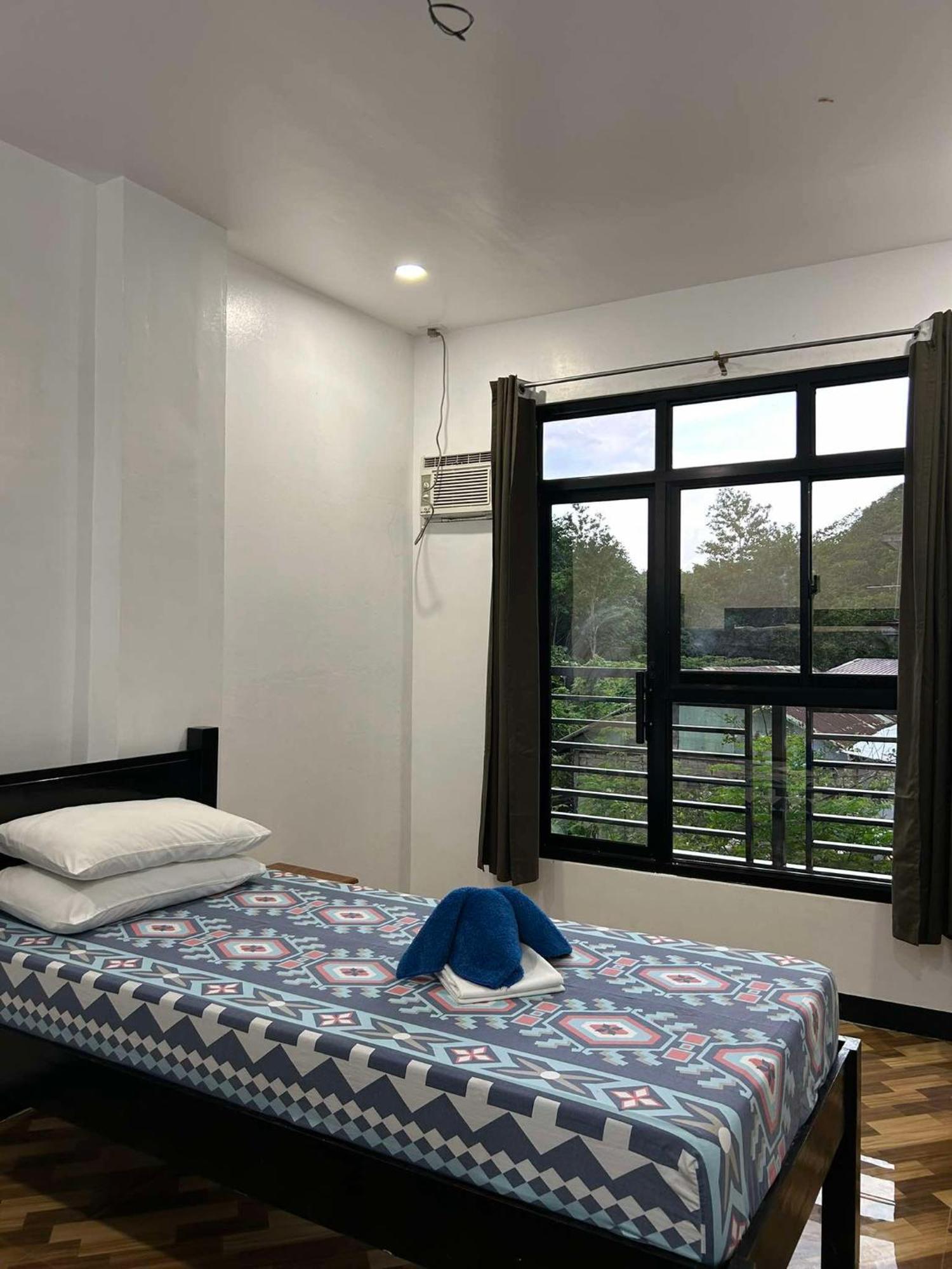 Seaslugs Travellers Inn