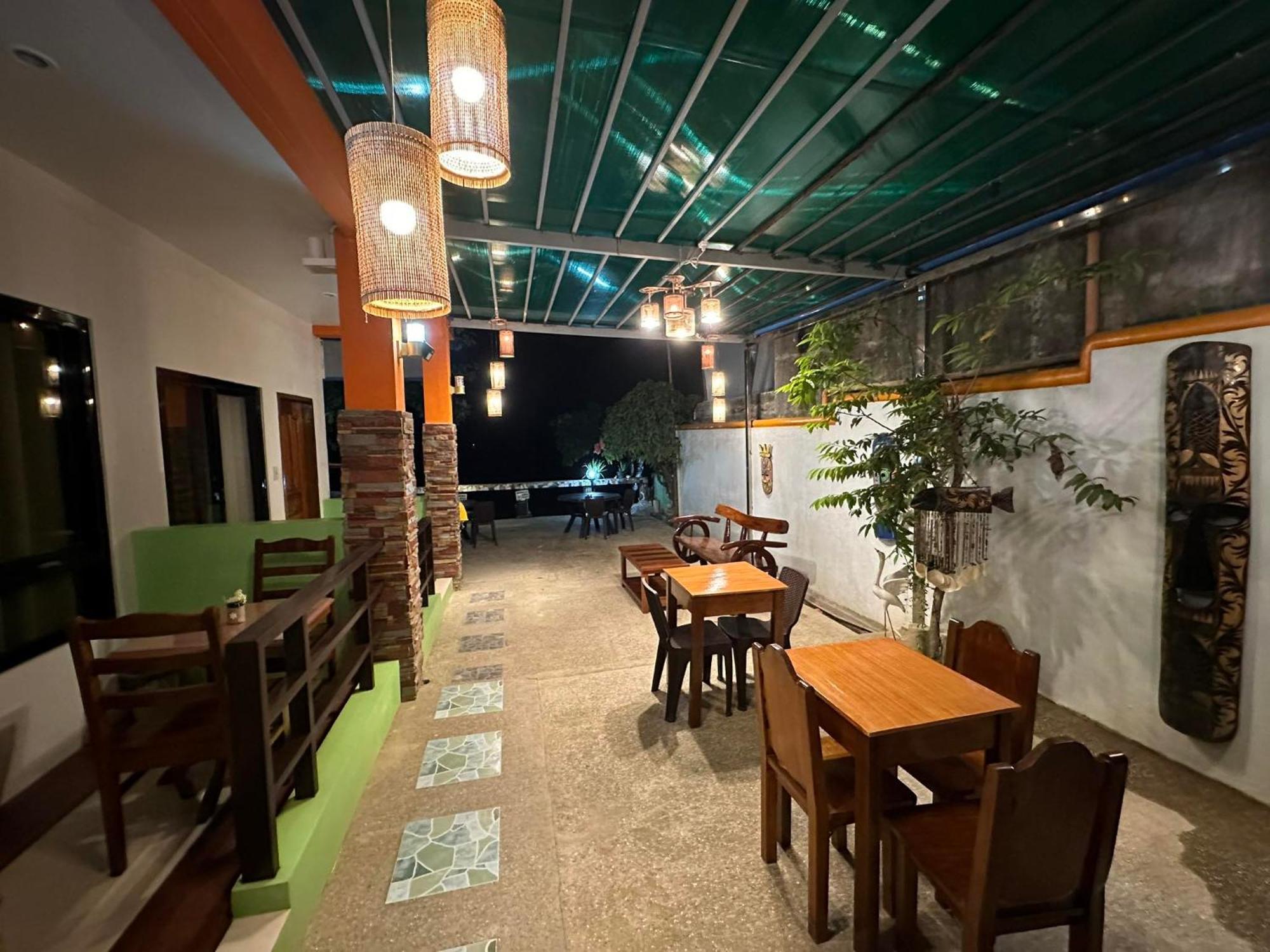 Desert Rose 2* El Nido
