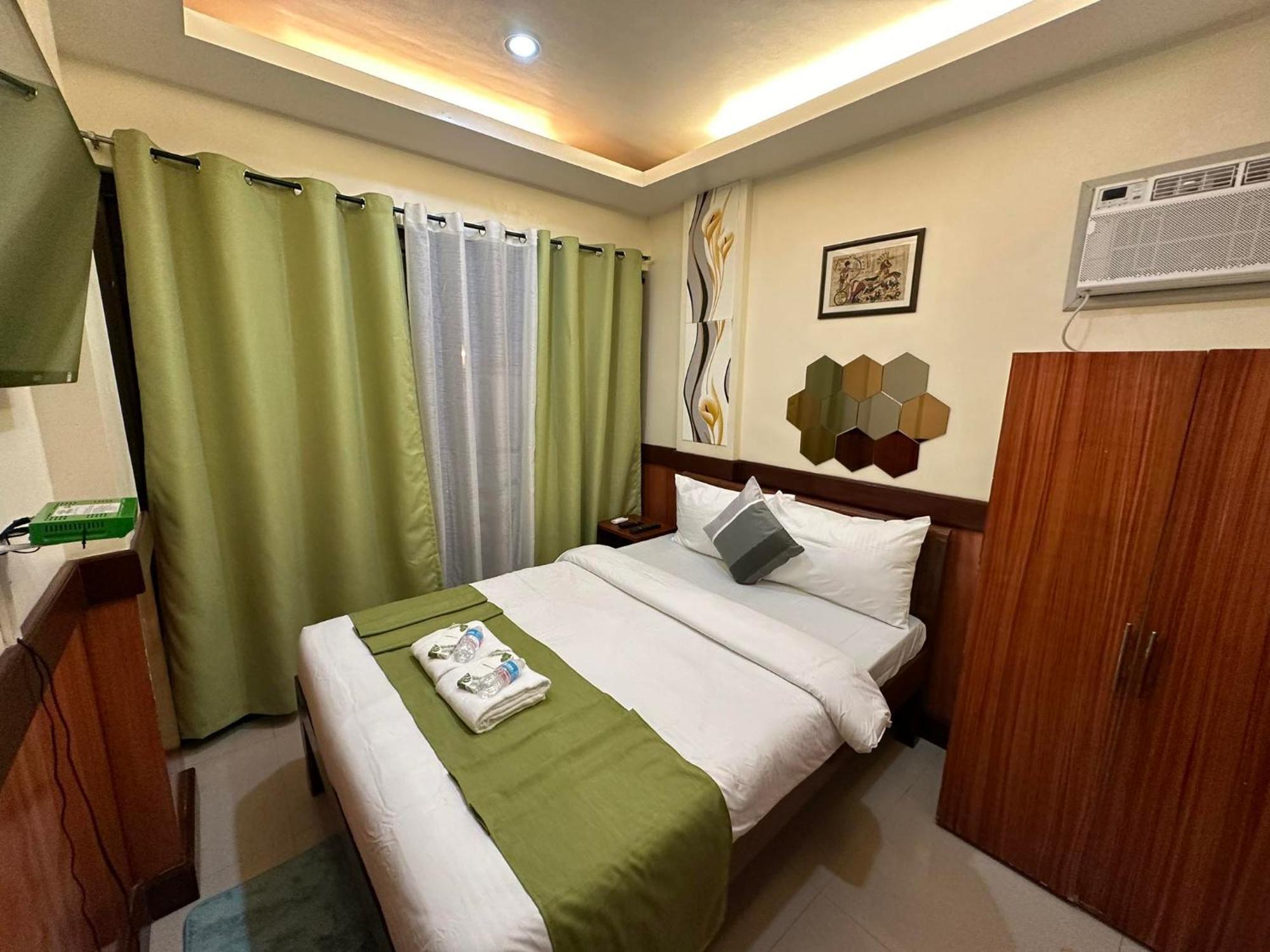 Desert Rose Hotel 2*
