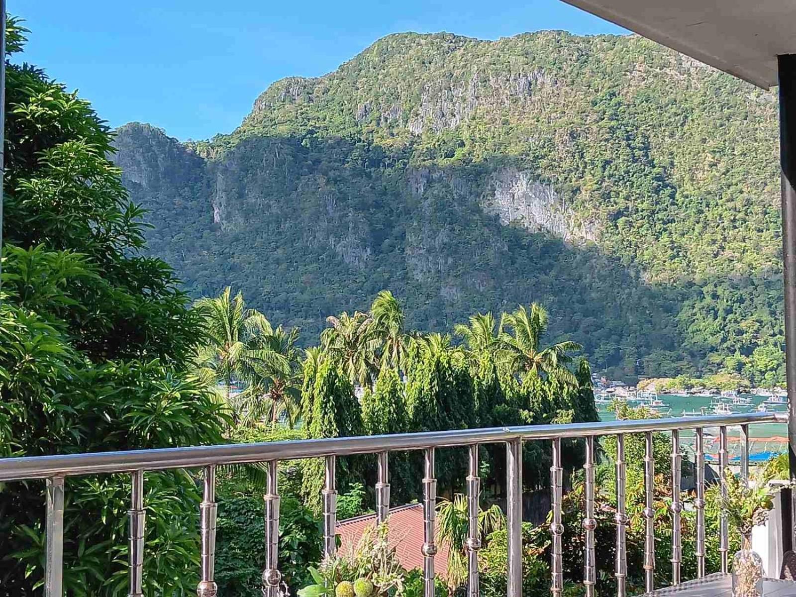 Forest Bay El Nido