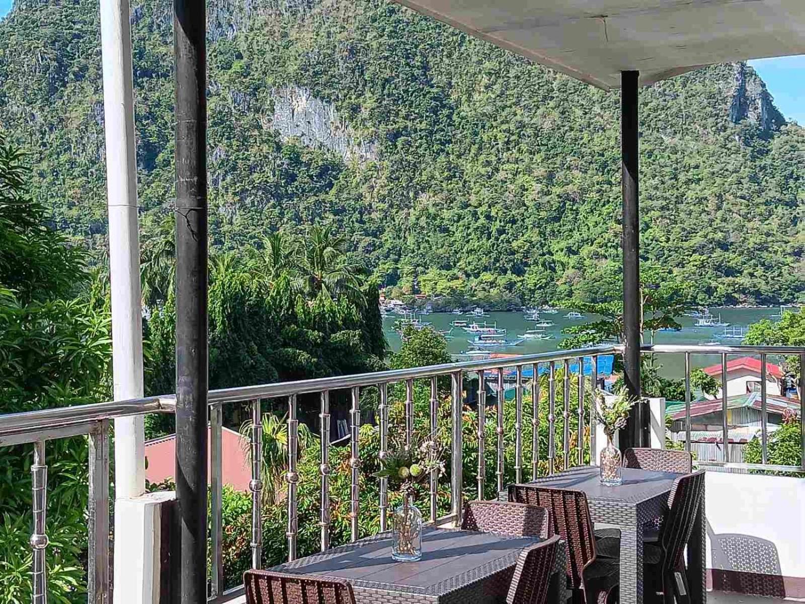 Forest Bay El Nido