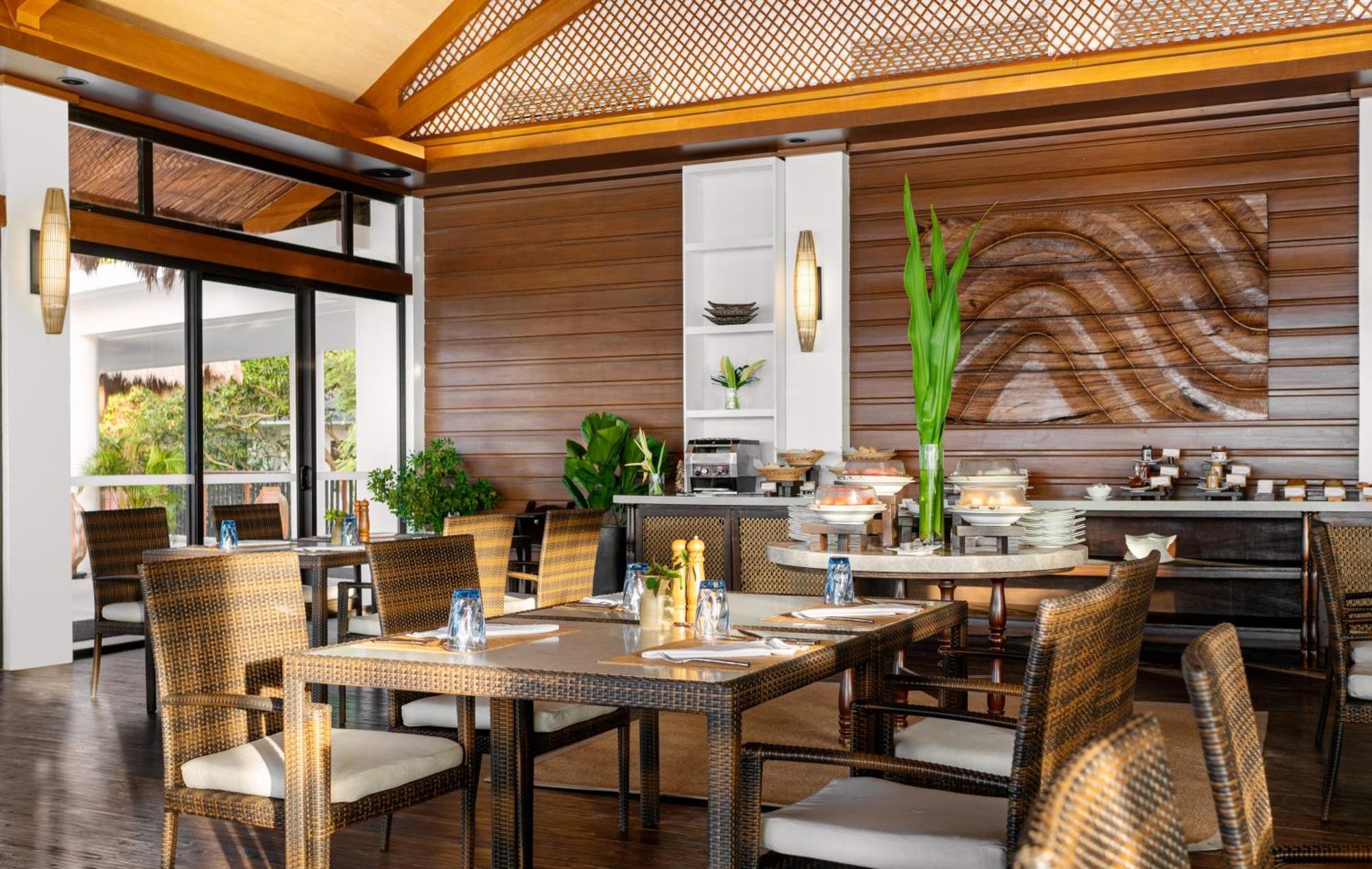 Resort Pangulasian Island 5*