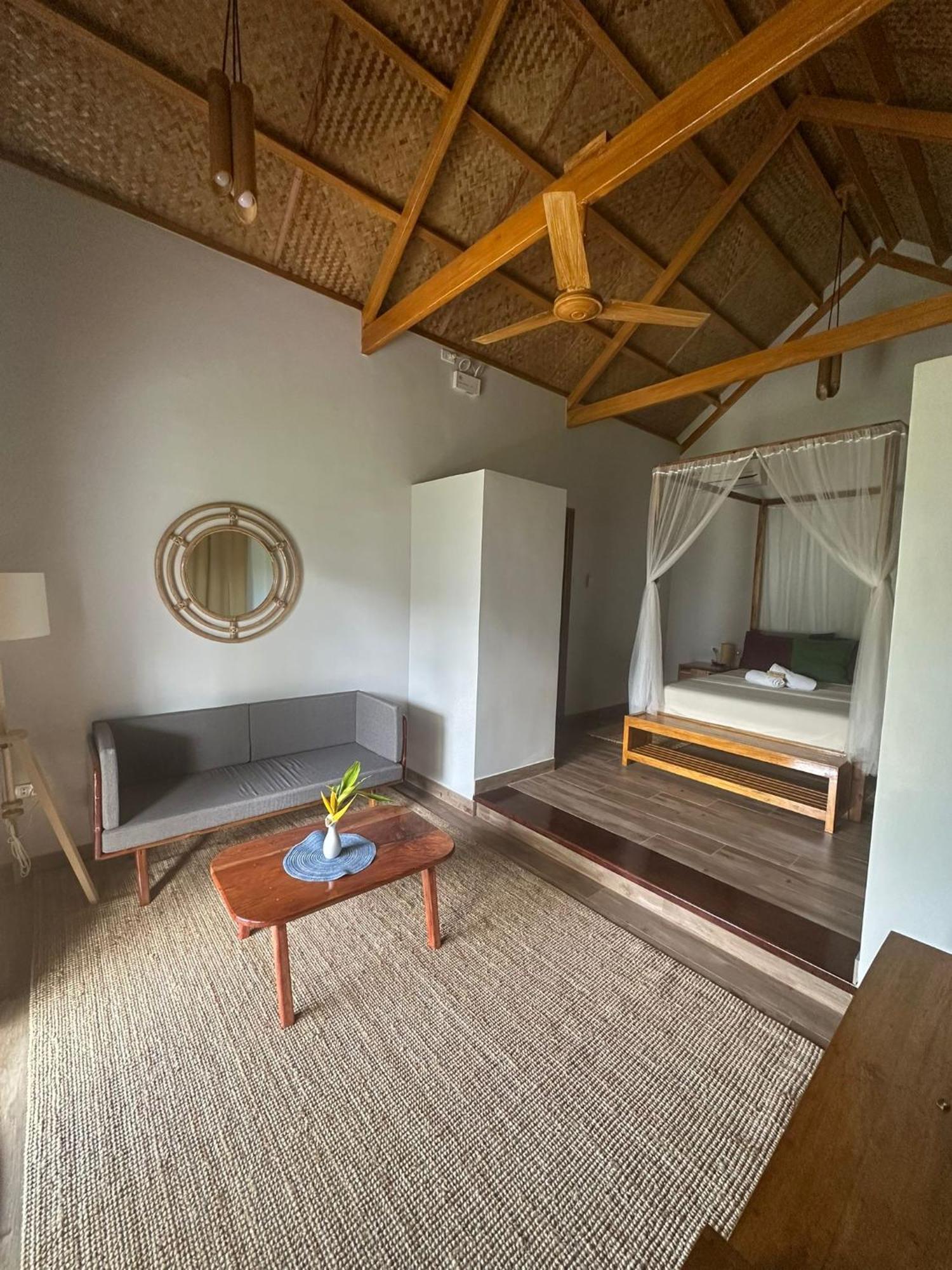 Anitsa Aparthotel *
