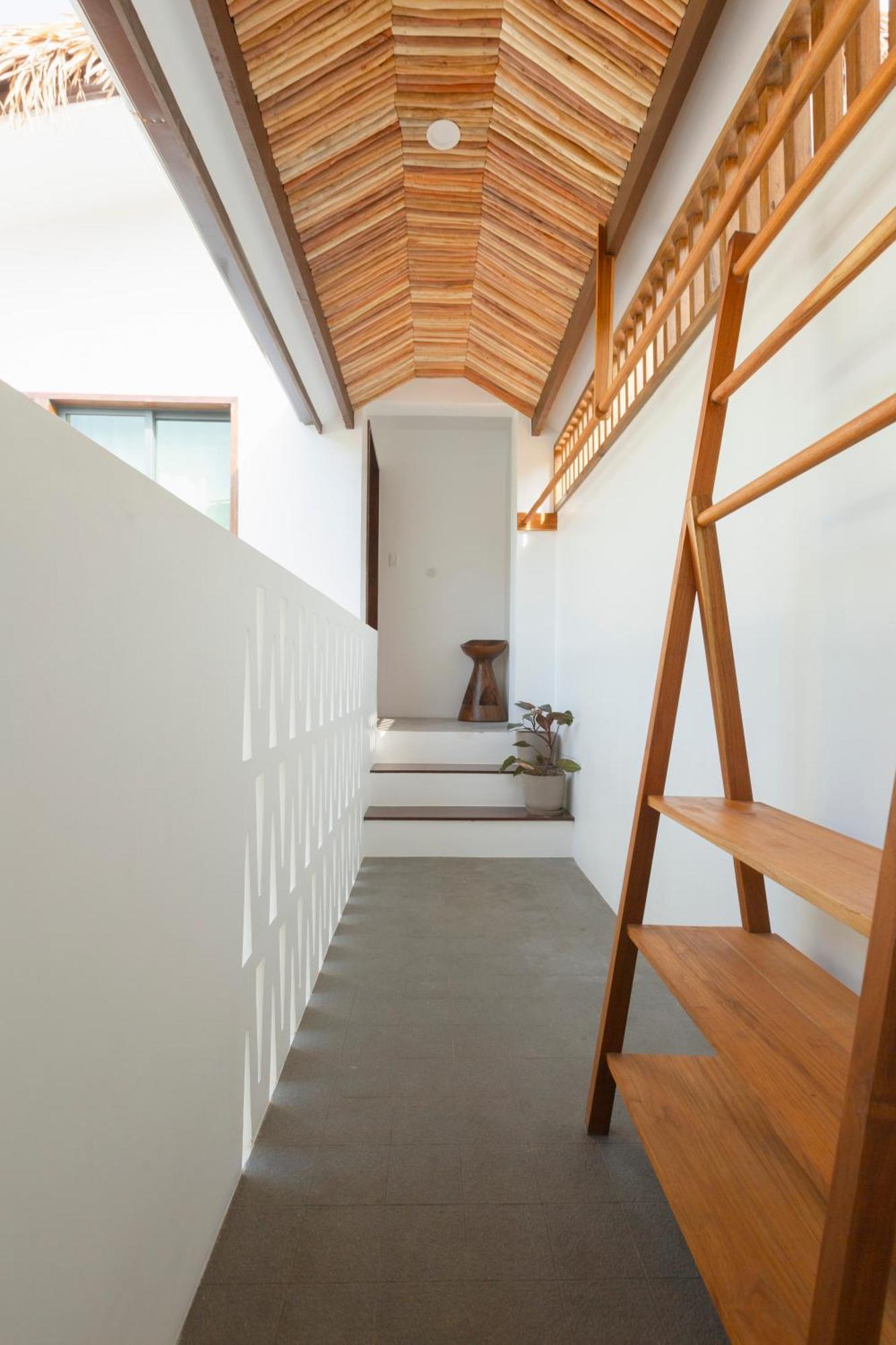 Lugadia Villa *