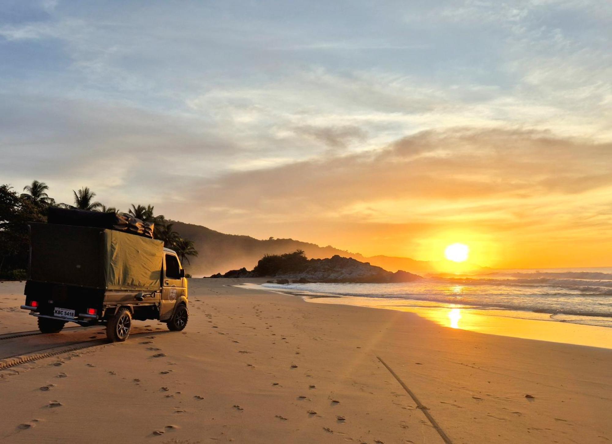 Off Grid Explorers Campsite El Nido